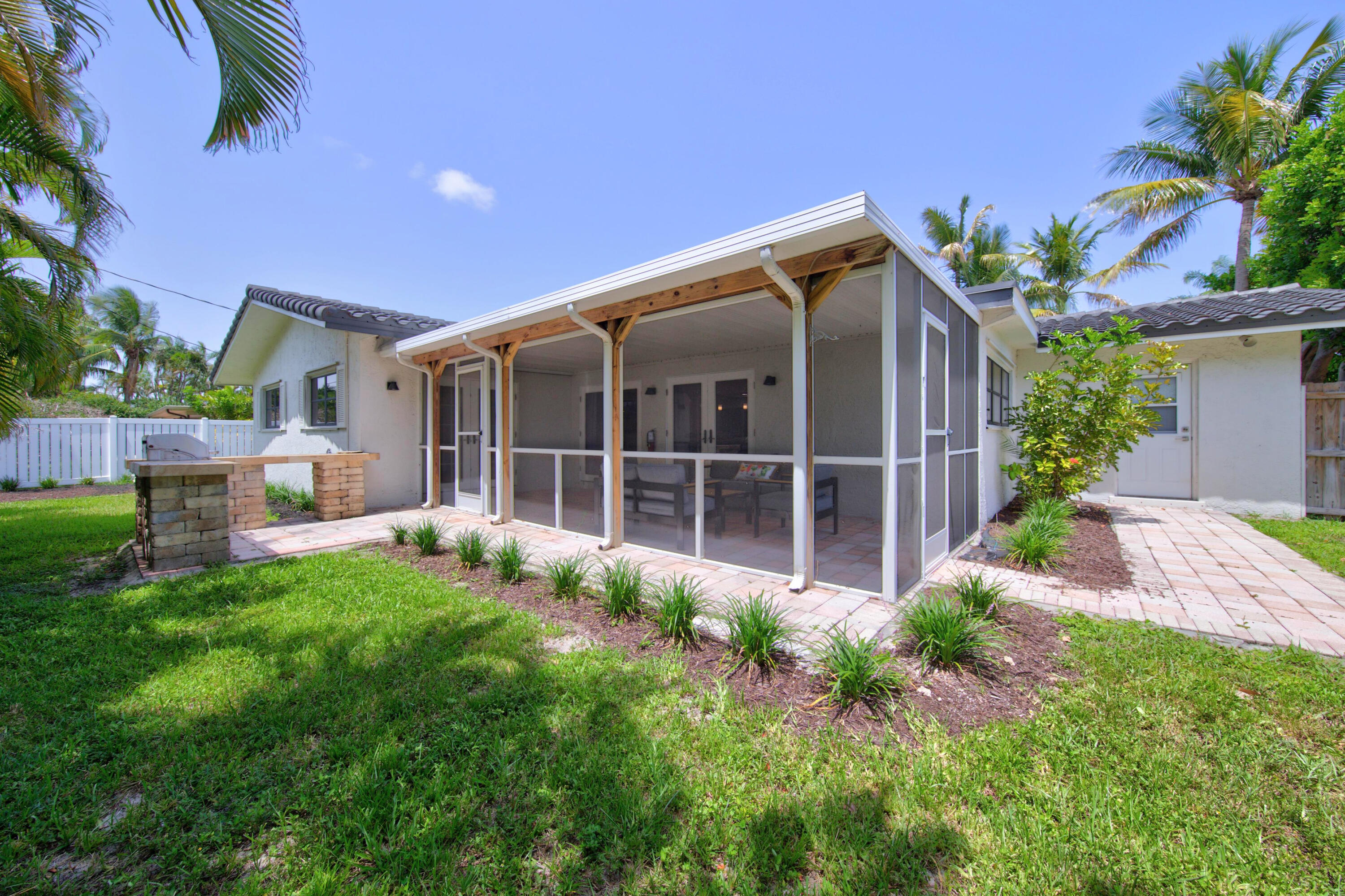 4431 NE 28th, Lighthouse Point FL 33064