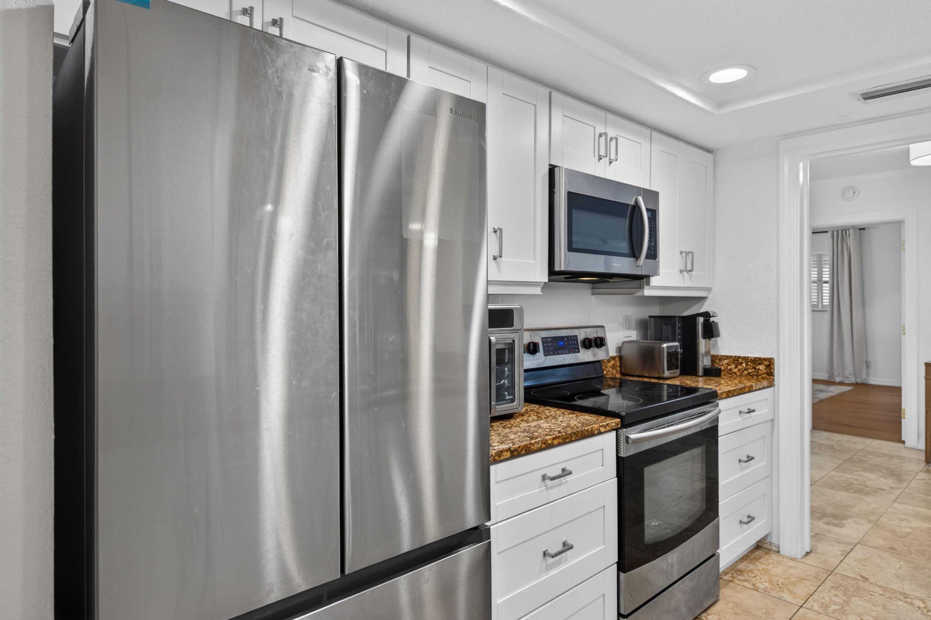 4431 NE 28th, Lighthouse Point FL 33064