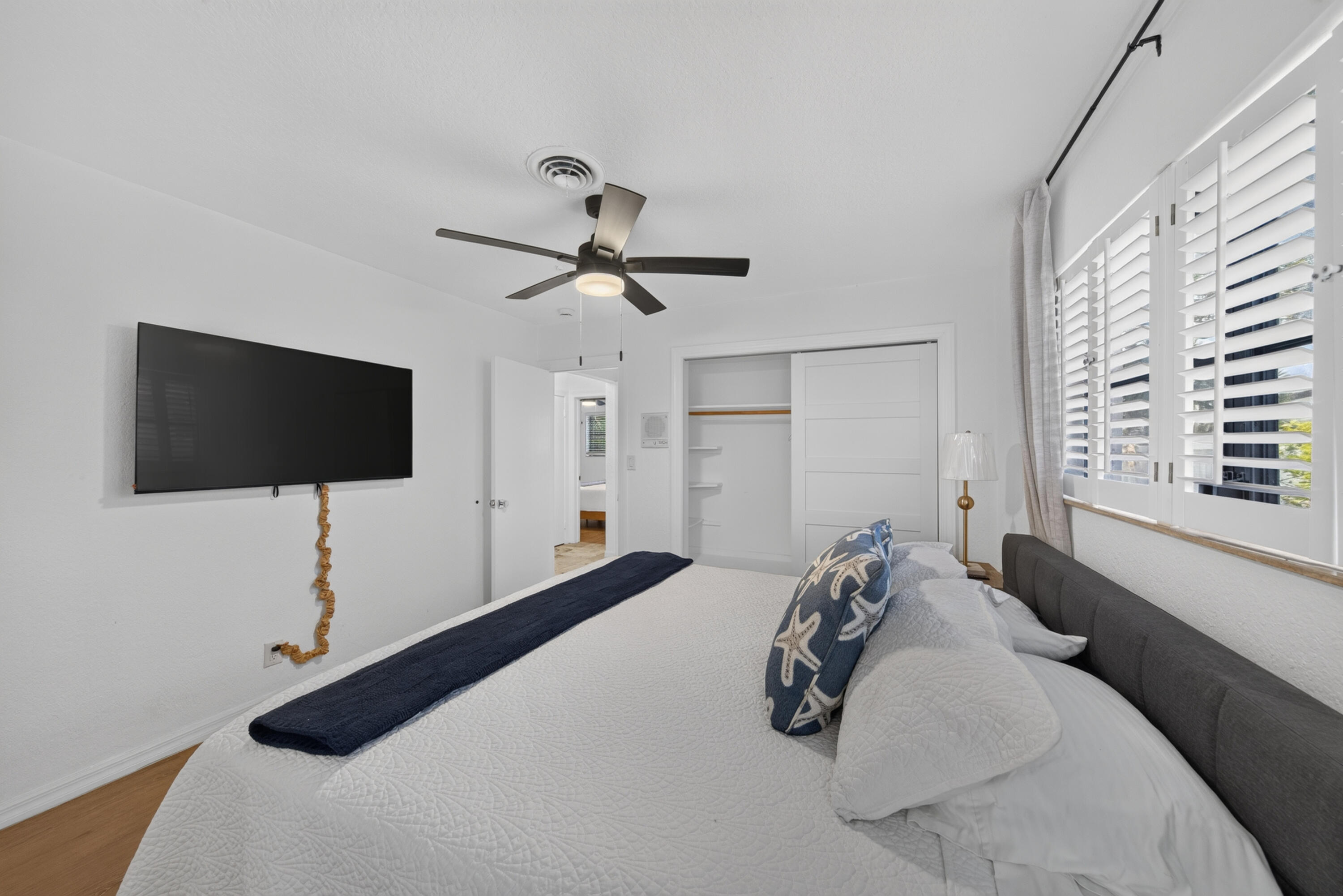 4431 NE 28th, Lighthouse Point FL 33064