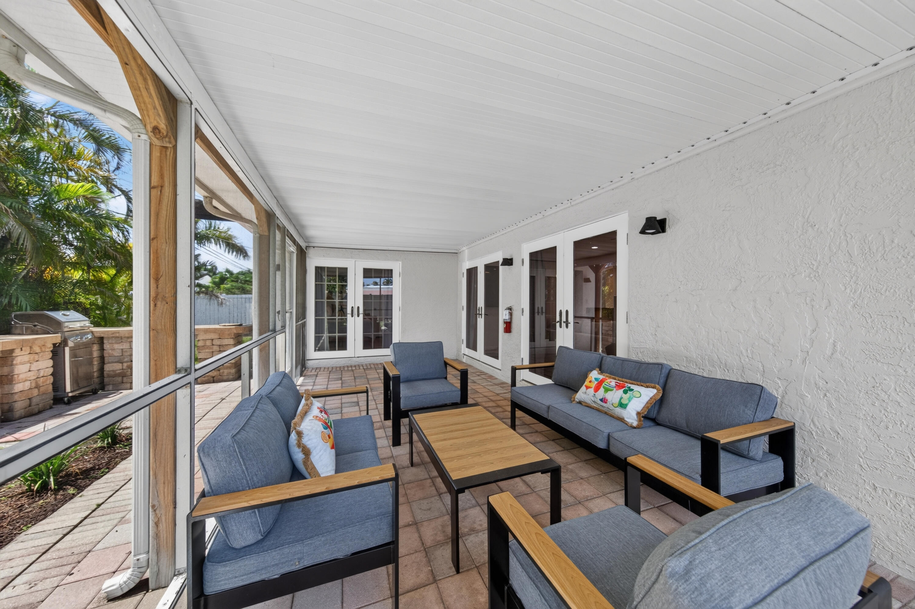 4431 NE 28th, Lighthouse Point FL 33064