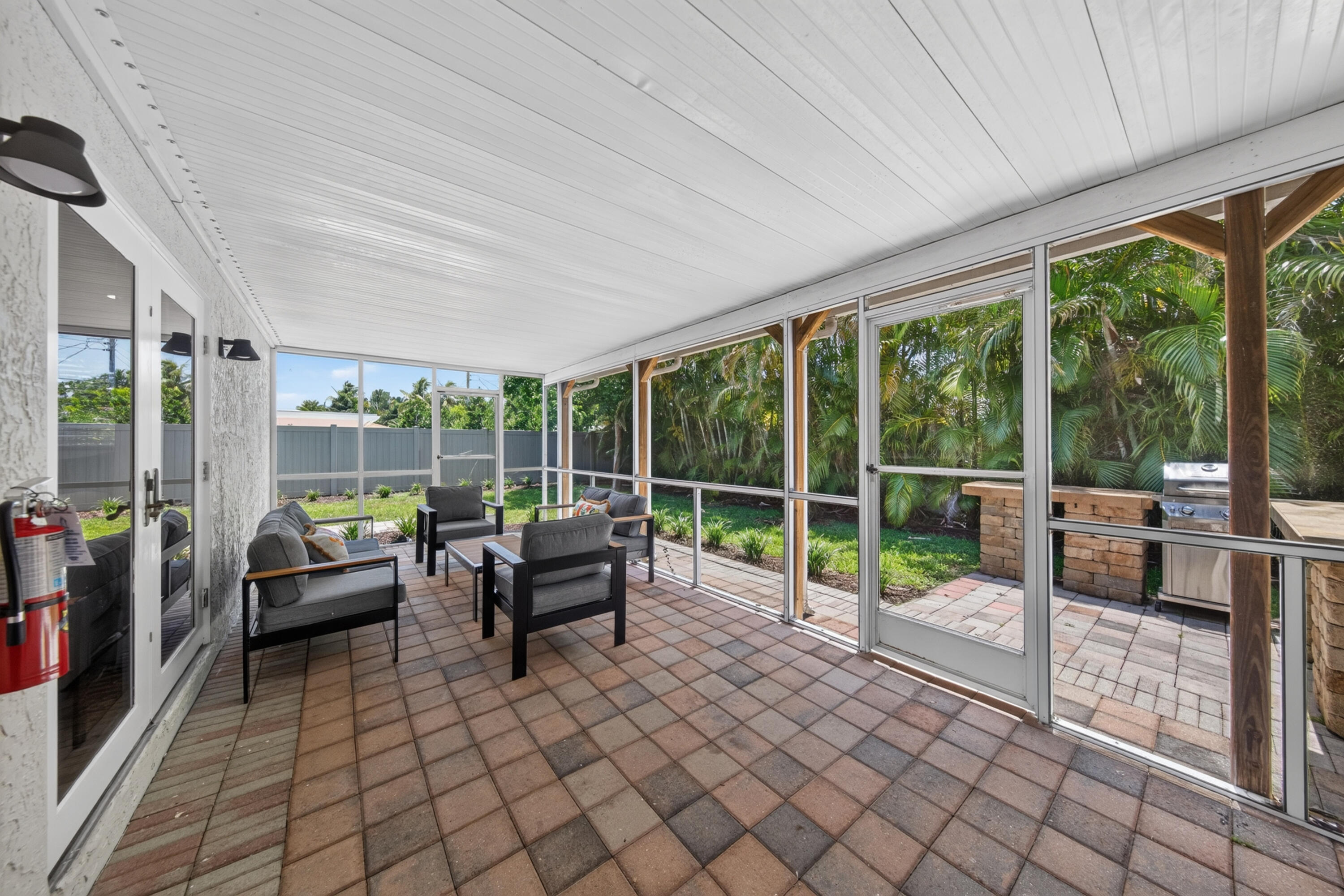 4431 NE 28th, Lighthouse Point FL 33064