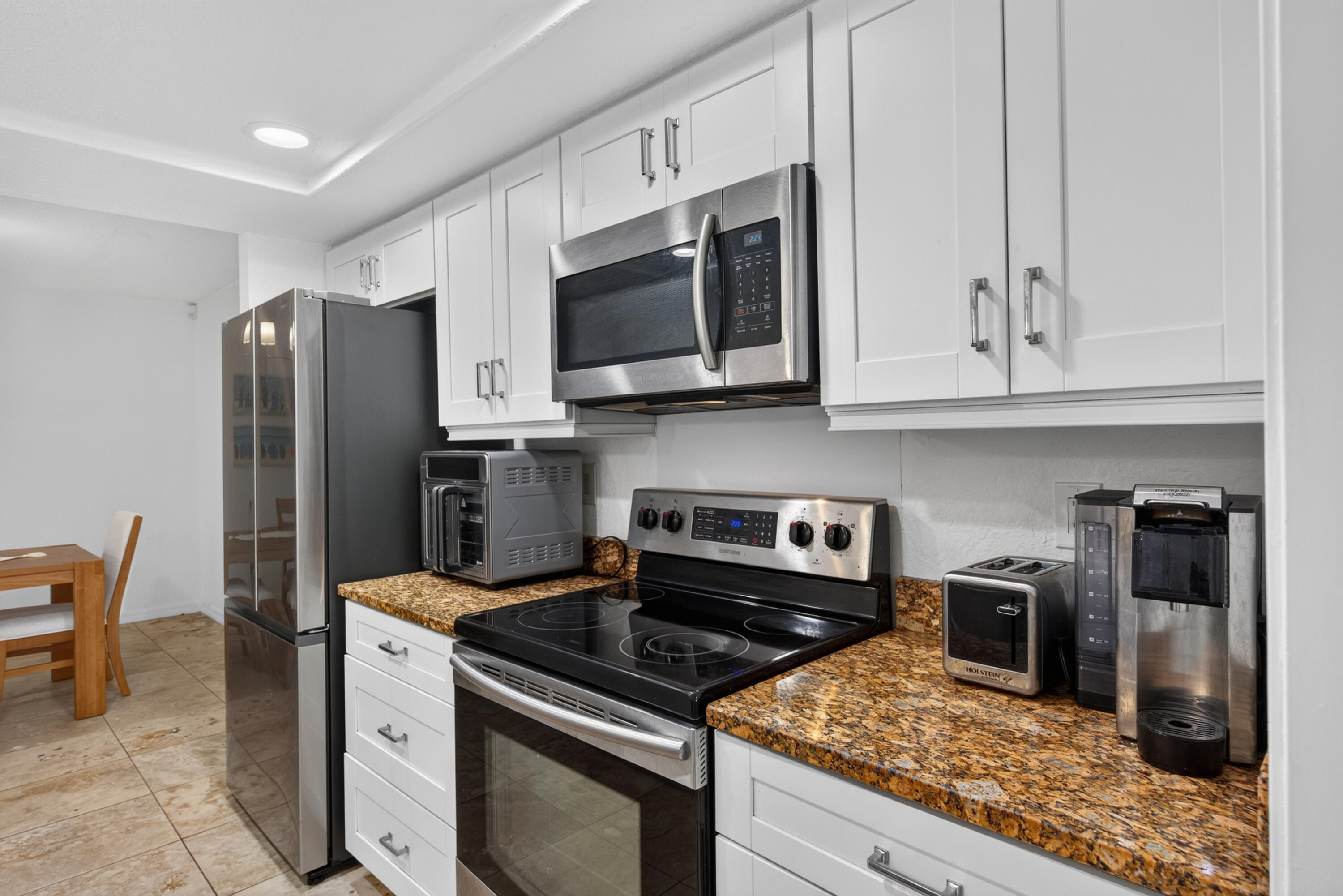 4431 NE 28th, Lighthouse Point FL 33064