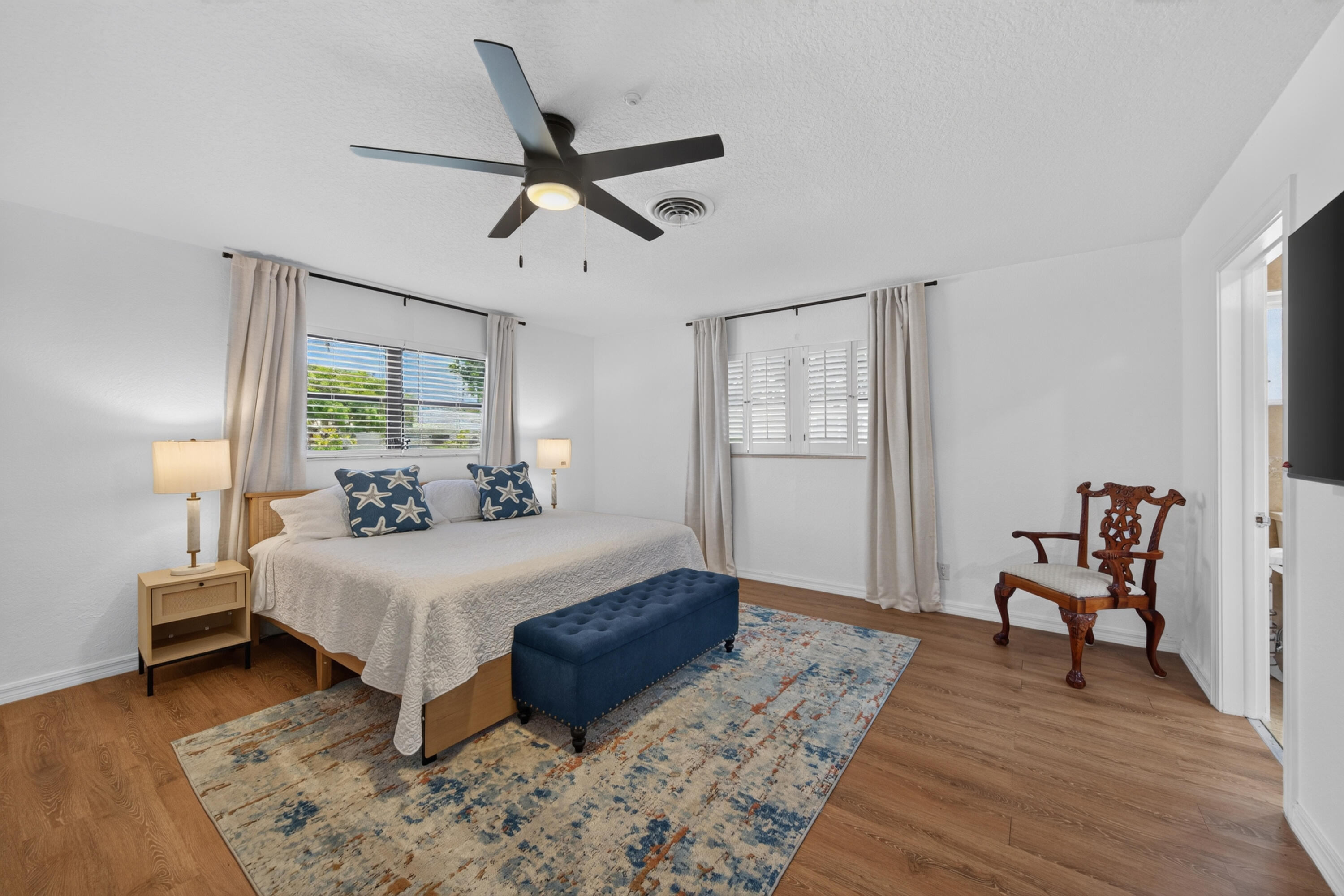 4431 NE 28th, Lighthouse Point FL 33064