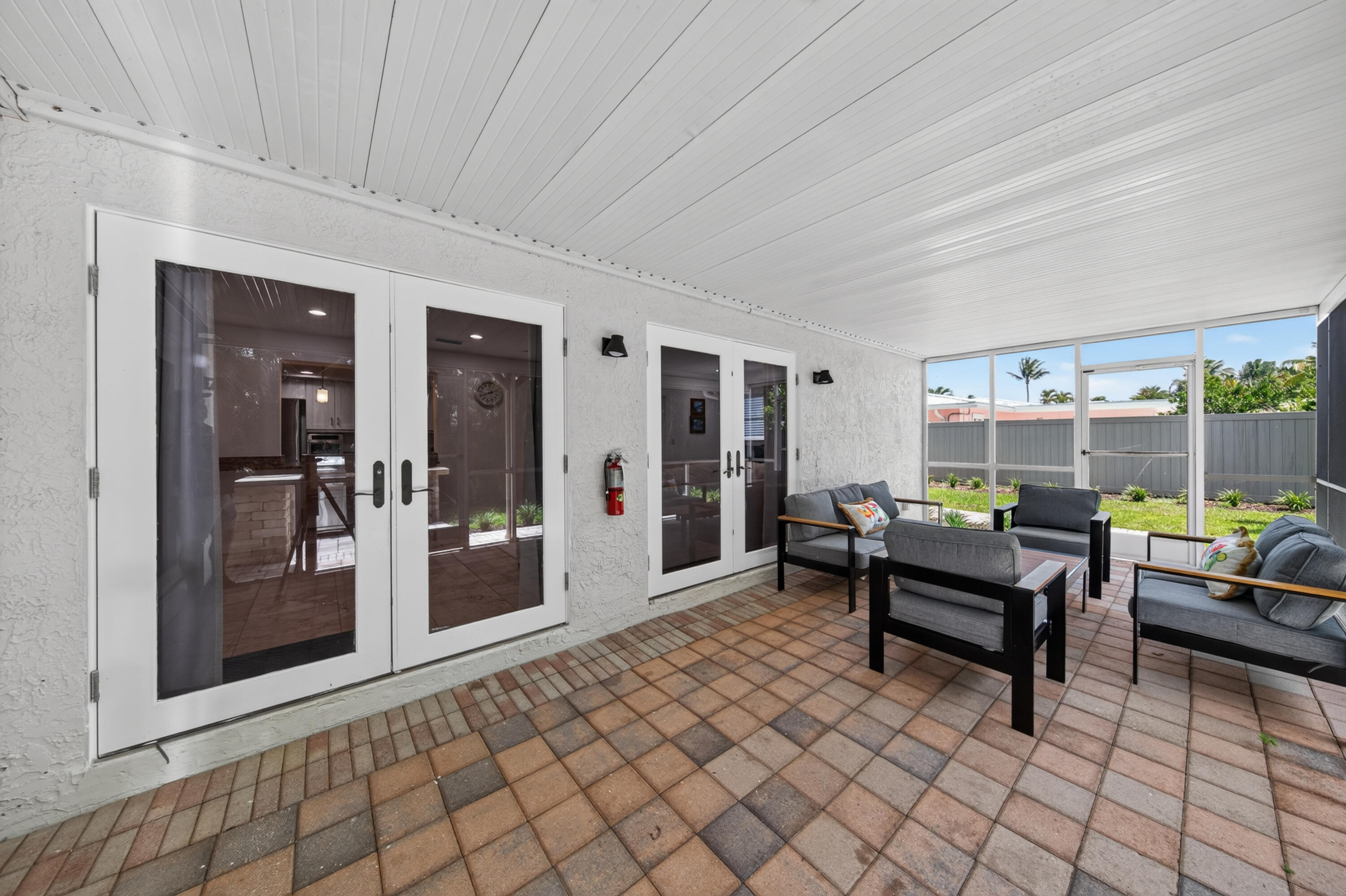 4431 NE 28th, Lighthouse Point FL 33064