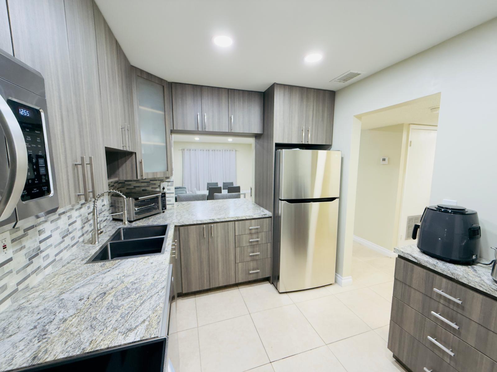 5545 N Lakewood #425, Margate FL 33063
