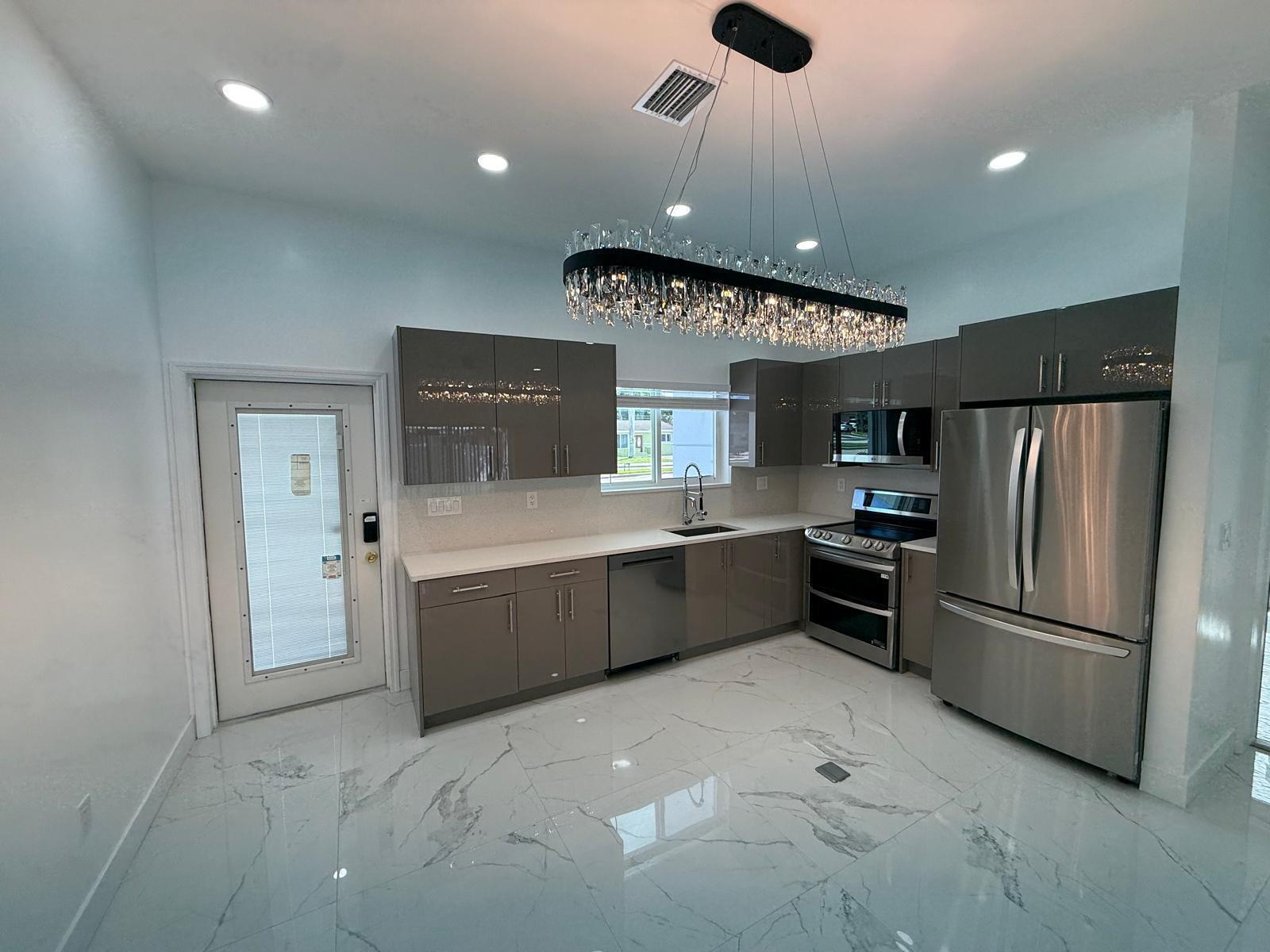 6319 Southgate, Margate FL 33068