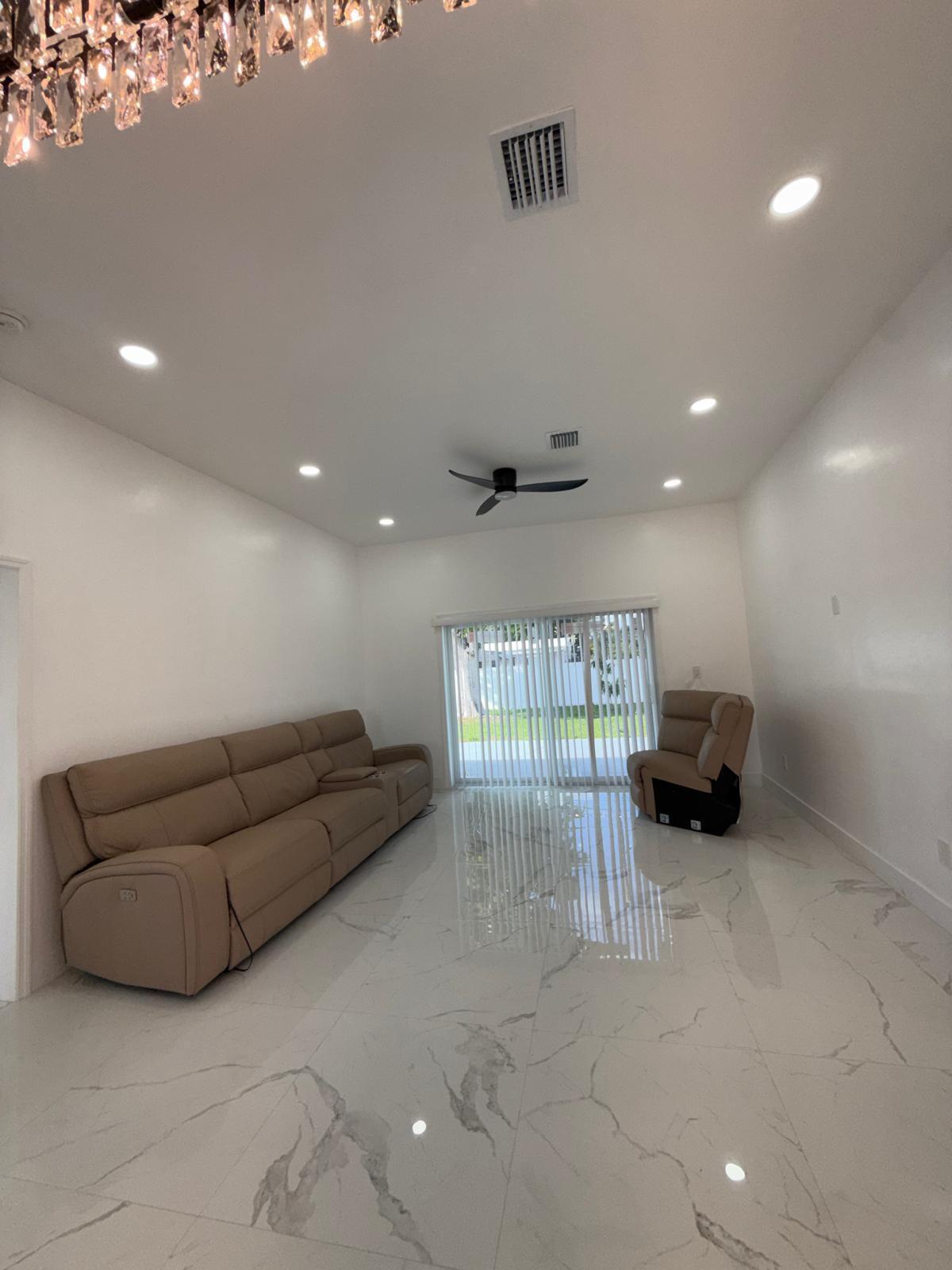 6319 Southgate, Margate FL 33068