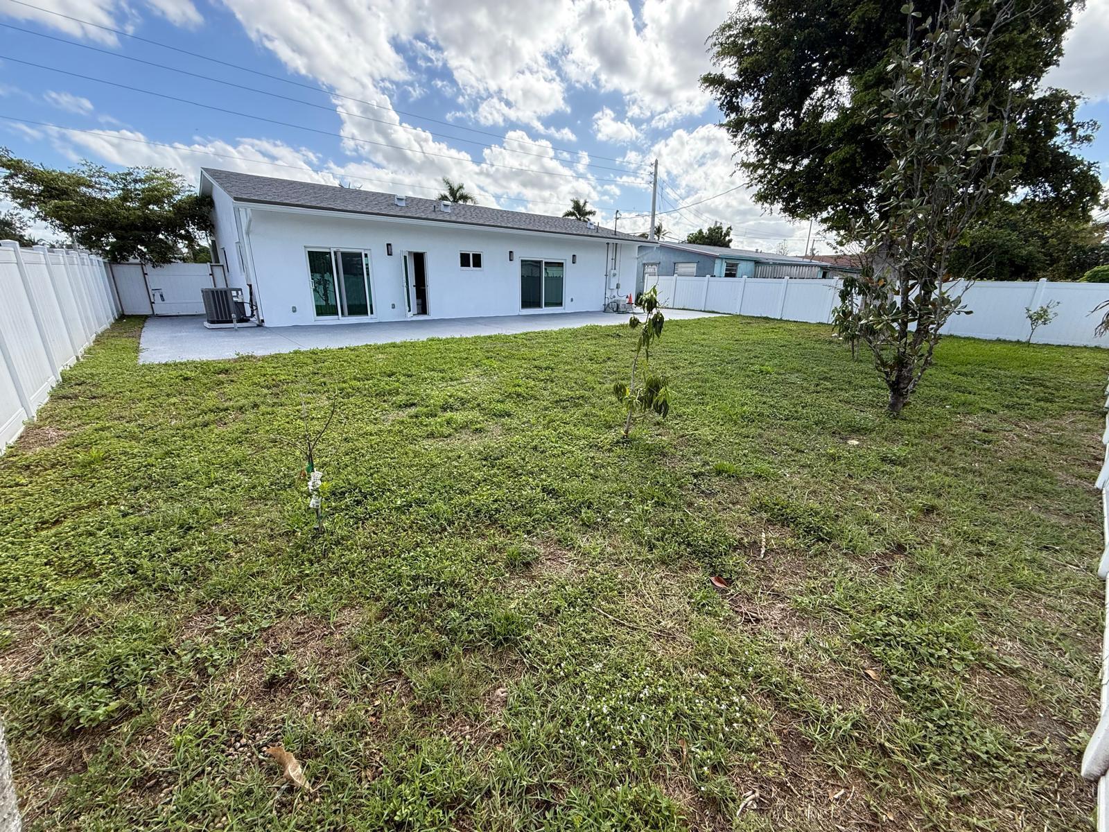 6319 Southgate, Margate FL 33068