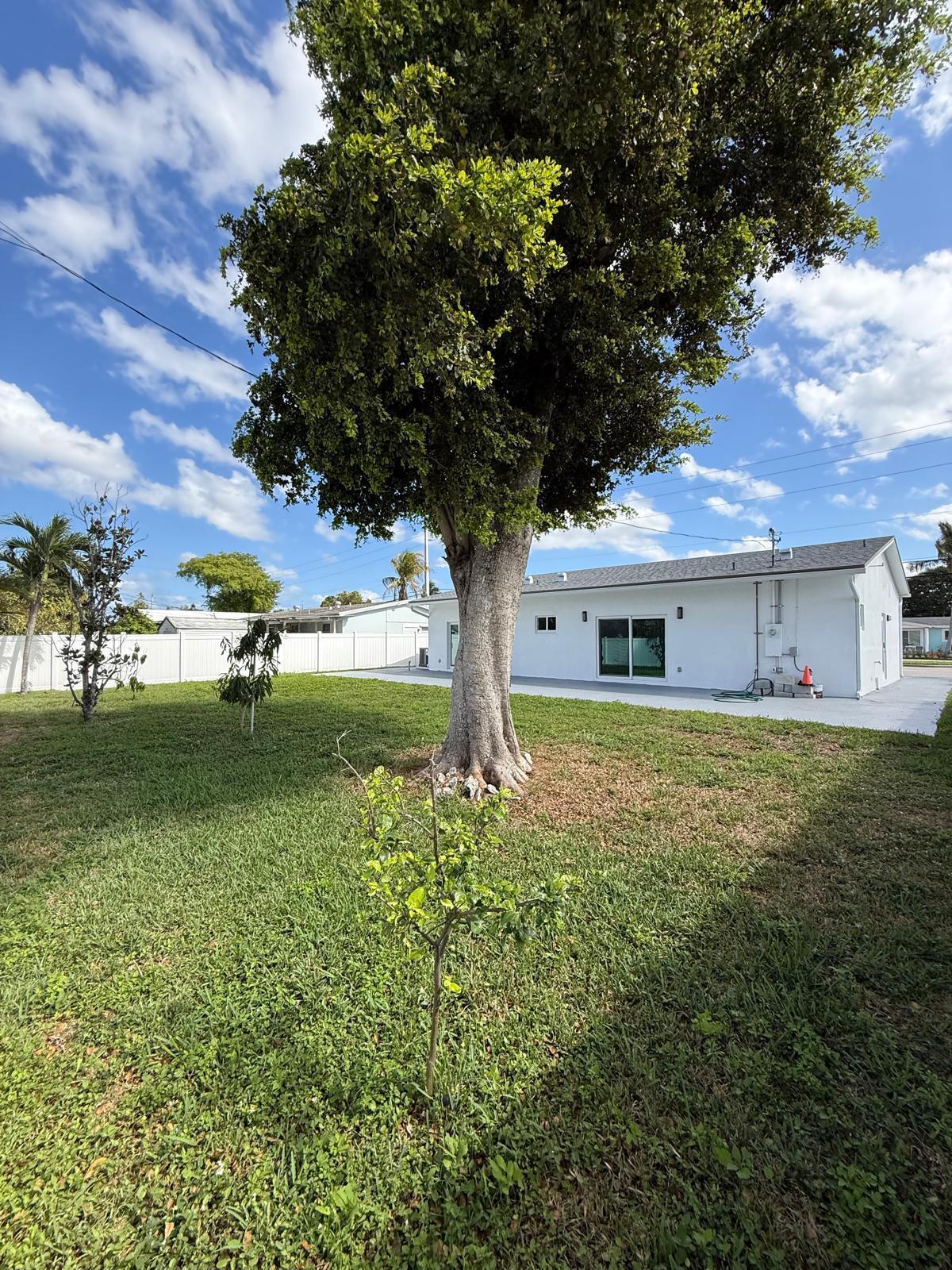 6319 Southgate, Margate FL 33068