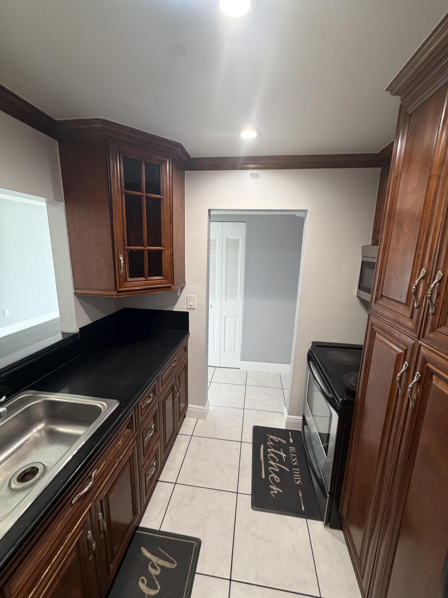 2160 SW 16th #418, Miami FL 33145