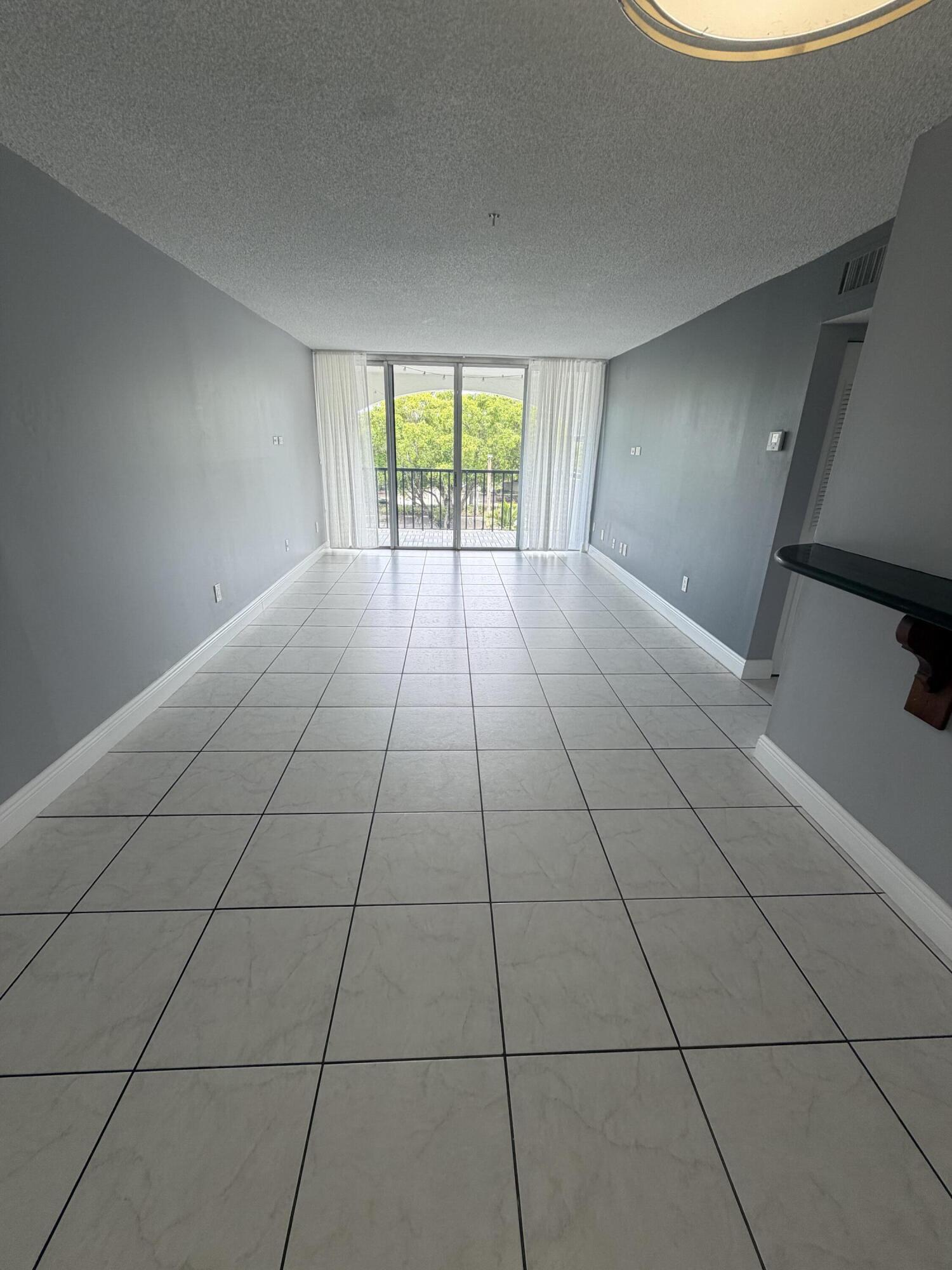 2160 SW 16th #418, Miami FL 33145