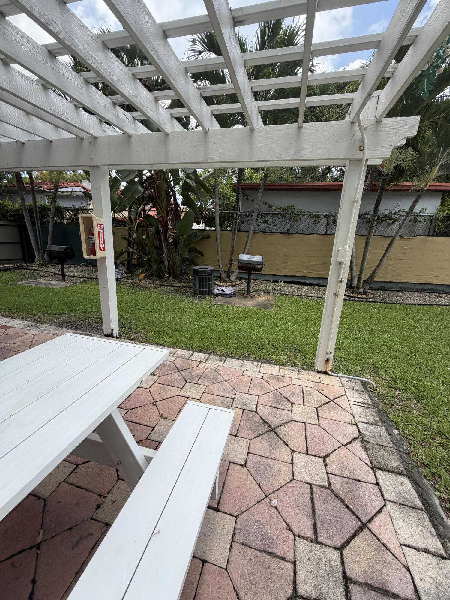 2160 SW 16th #418, Miami FL 33145