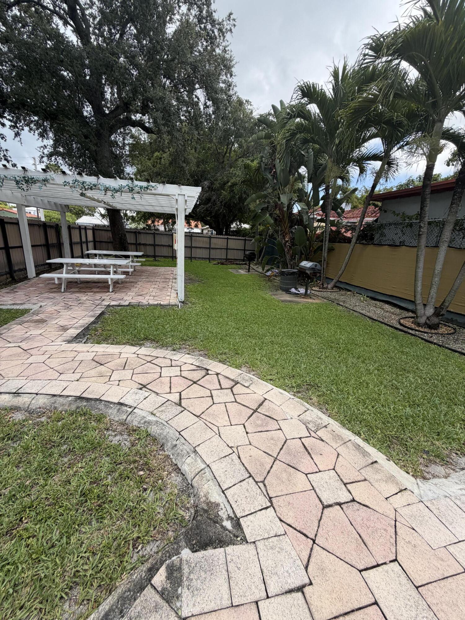 2160 SW 16th #418, Miami FL 33145
