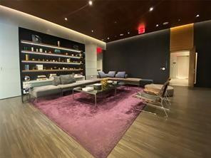 88 SW 7th #1709, Miami FL 33130