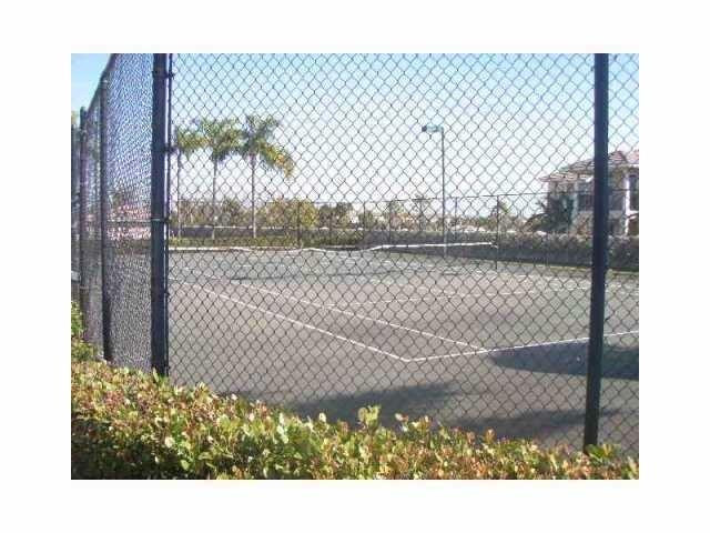 5011 Wiles #208, Coconut Creek FL 33073