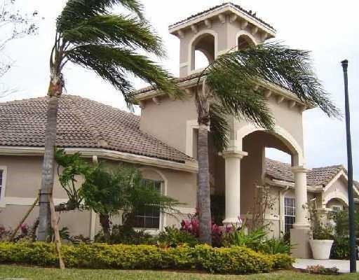 5011 Wiles #208, Coconut Creek FL 33073