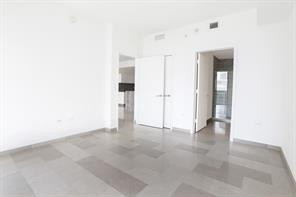 88 SW 7th #1709, Miami FL 33130