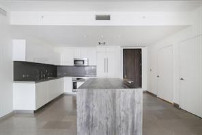 88 SW 7th #1709, Miami FL 33130