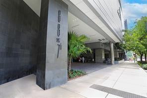 88 SW 7th #1709, Miami FL 33130