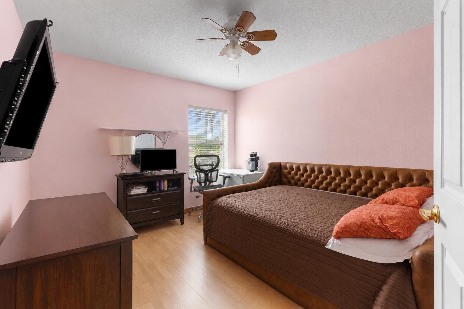 1021 NW 185th, Pembroke Pines FL 33029