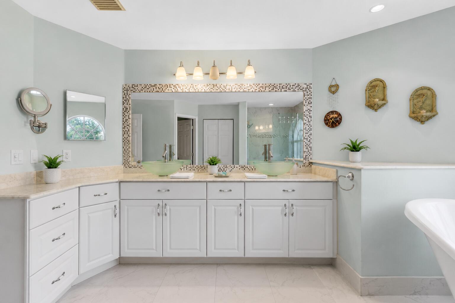 1021 NW 185th, Pembroke Pines FL 33029