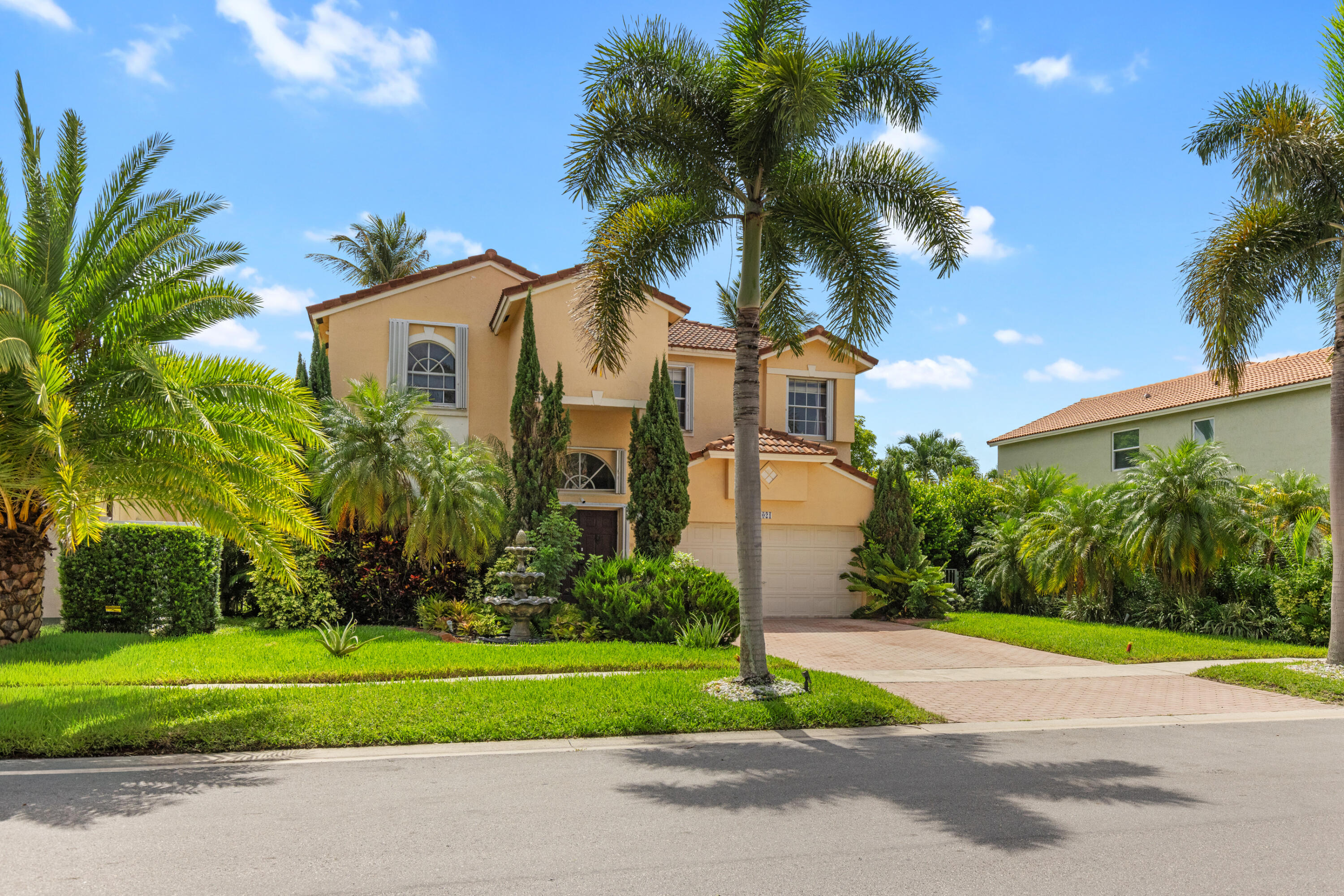 1021 NW 185th, Pembroke Pines FL 33029