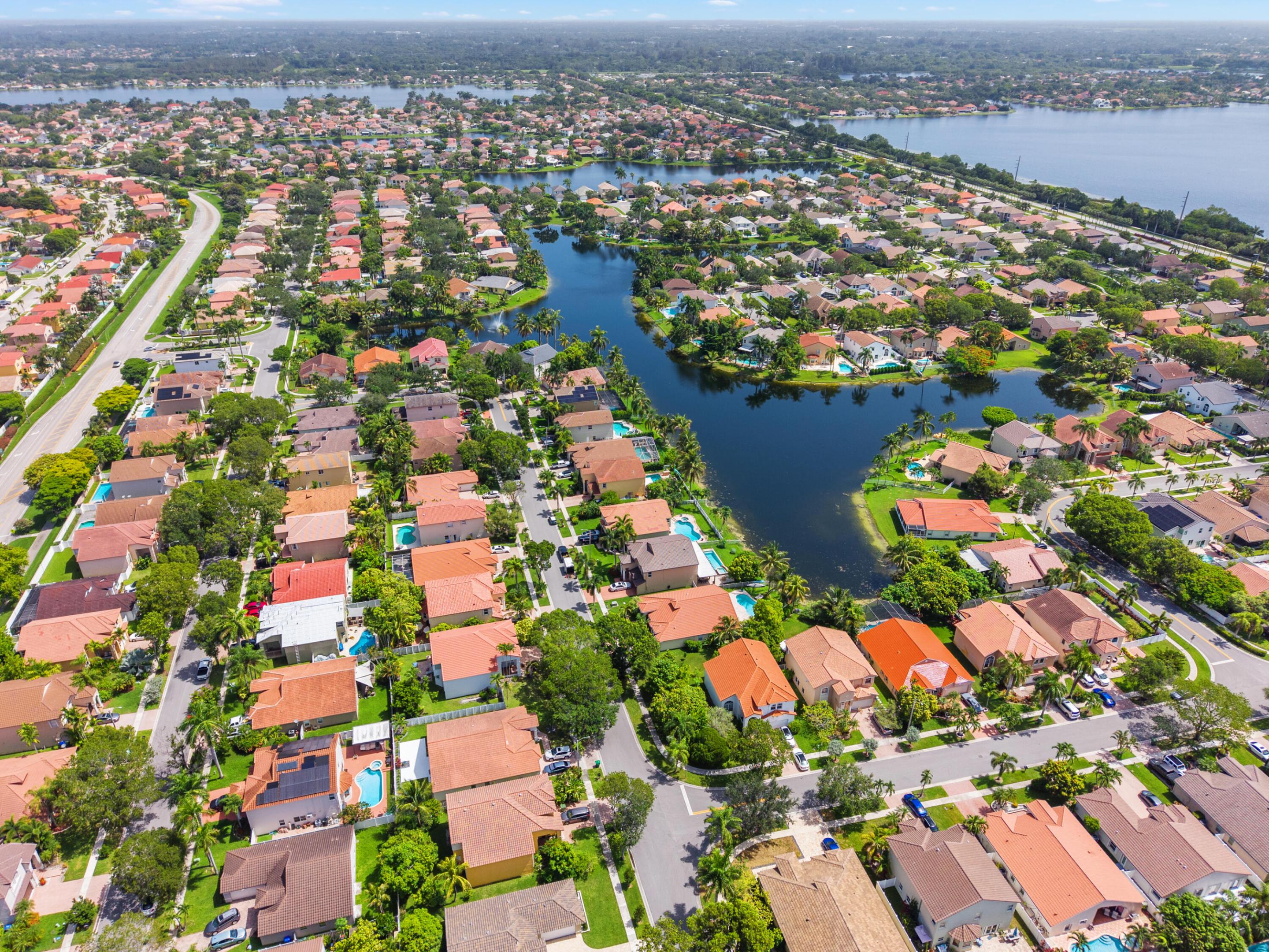 1021 NW 185th, Pembroke Pines FL 33029