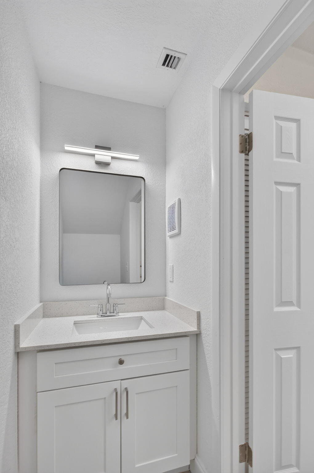 11451 Lakeview #3a, Coral Springs FL 33071
