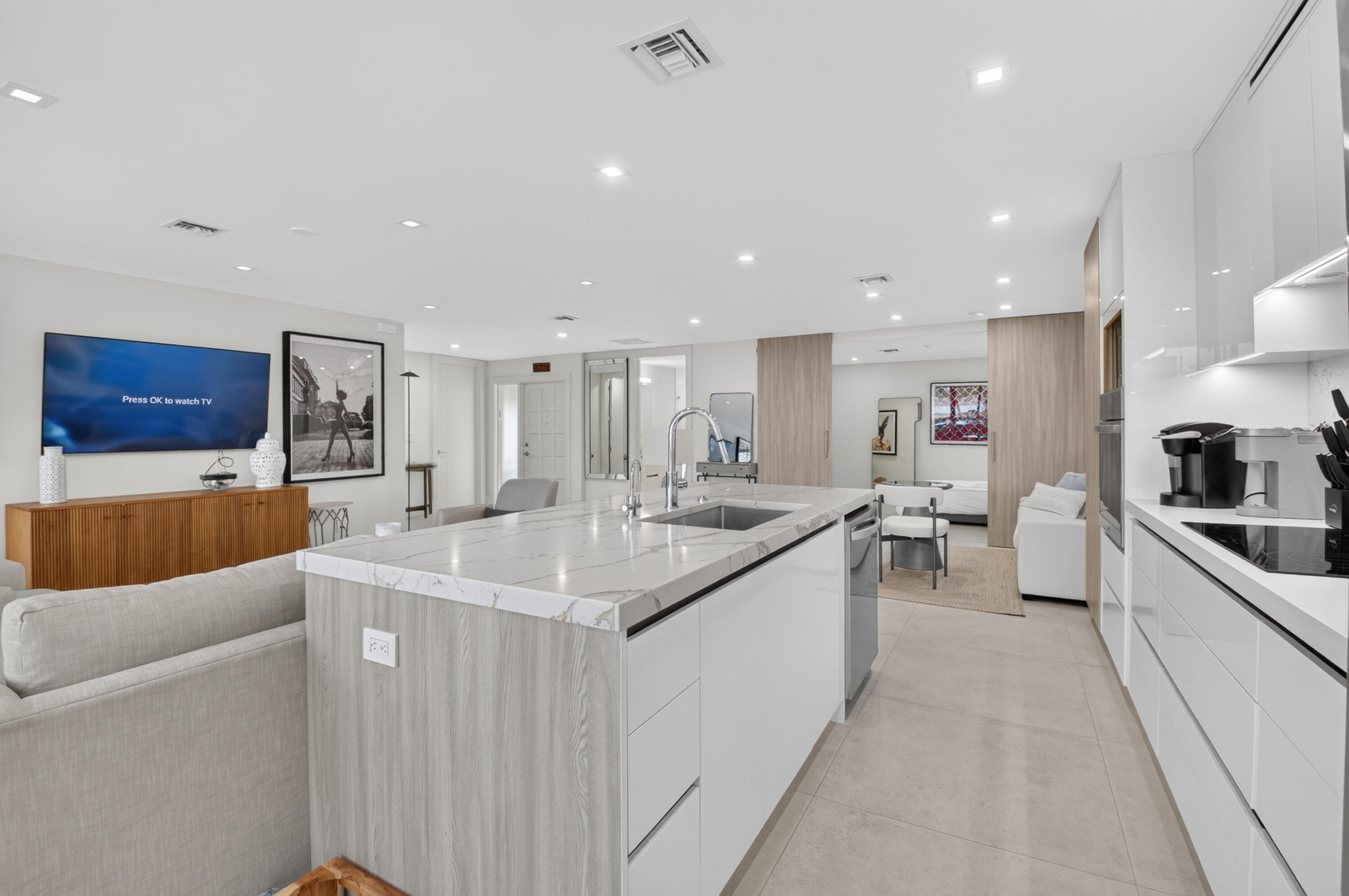 403 Bridgewood, Boca Raton FL 33434