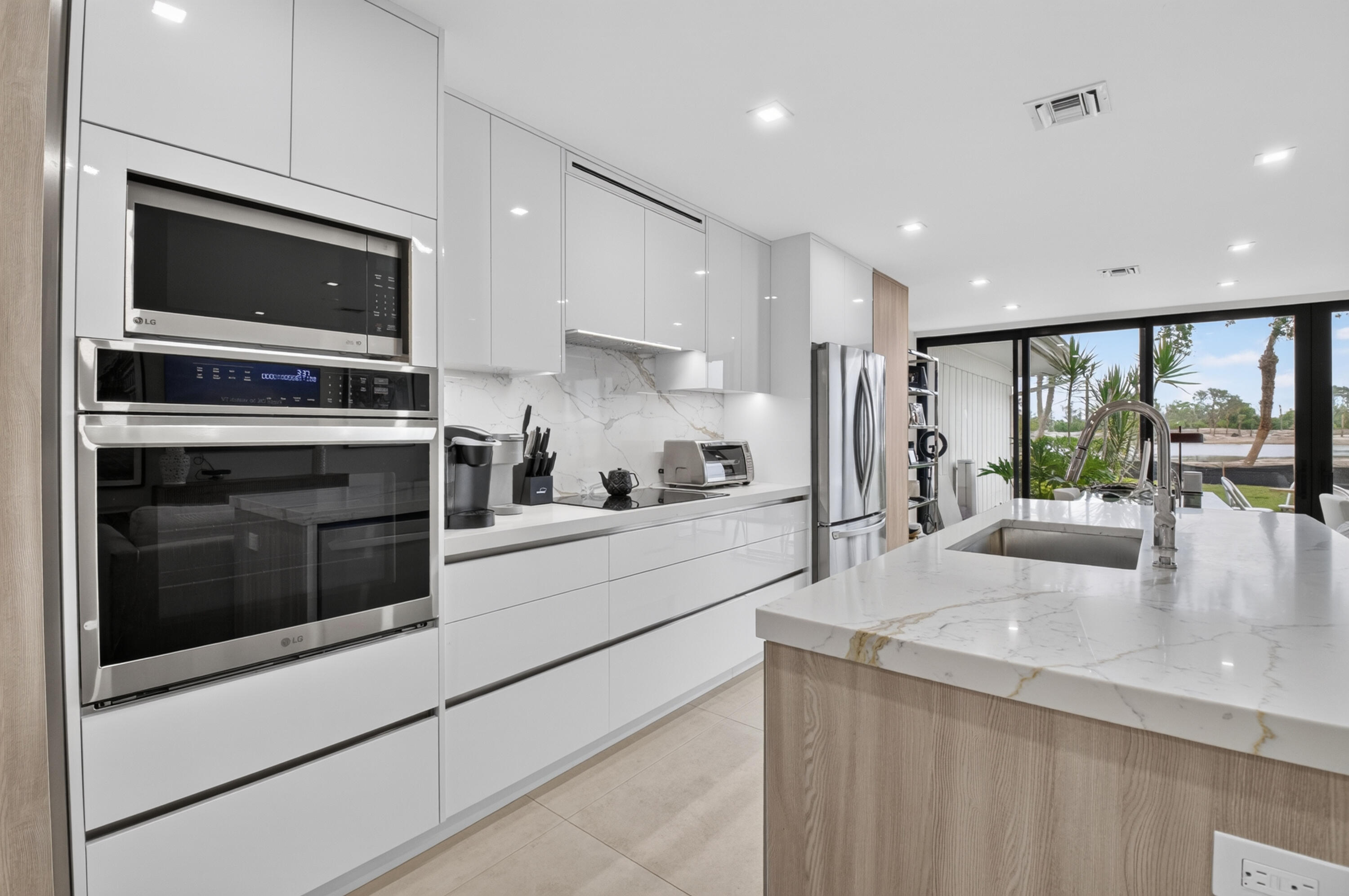 403 Bridgewood, Boca Raton FL 33434
