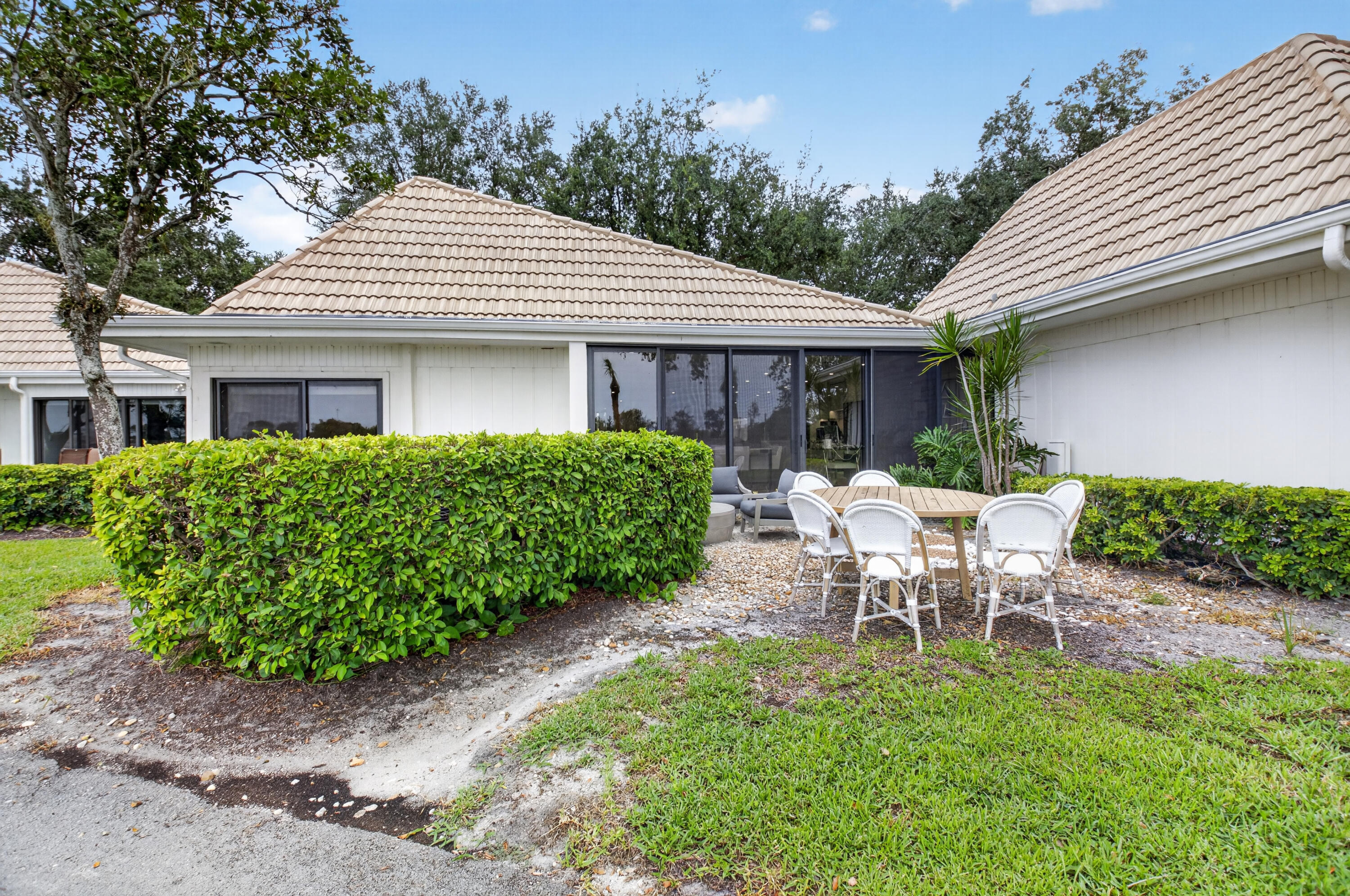 403 Bridgewood, Boca Raton FL 33434