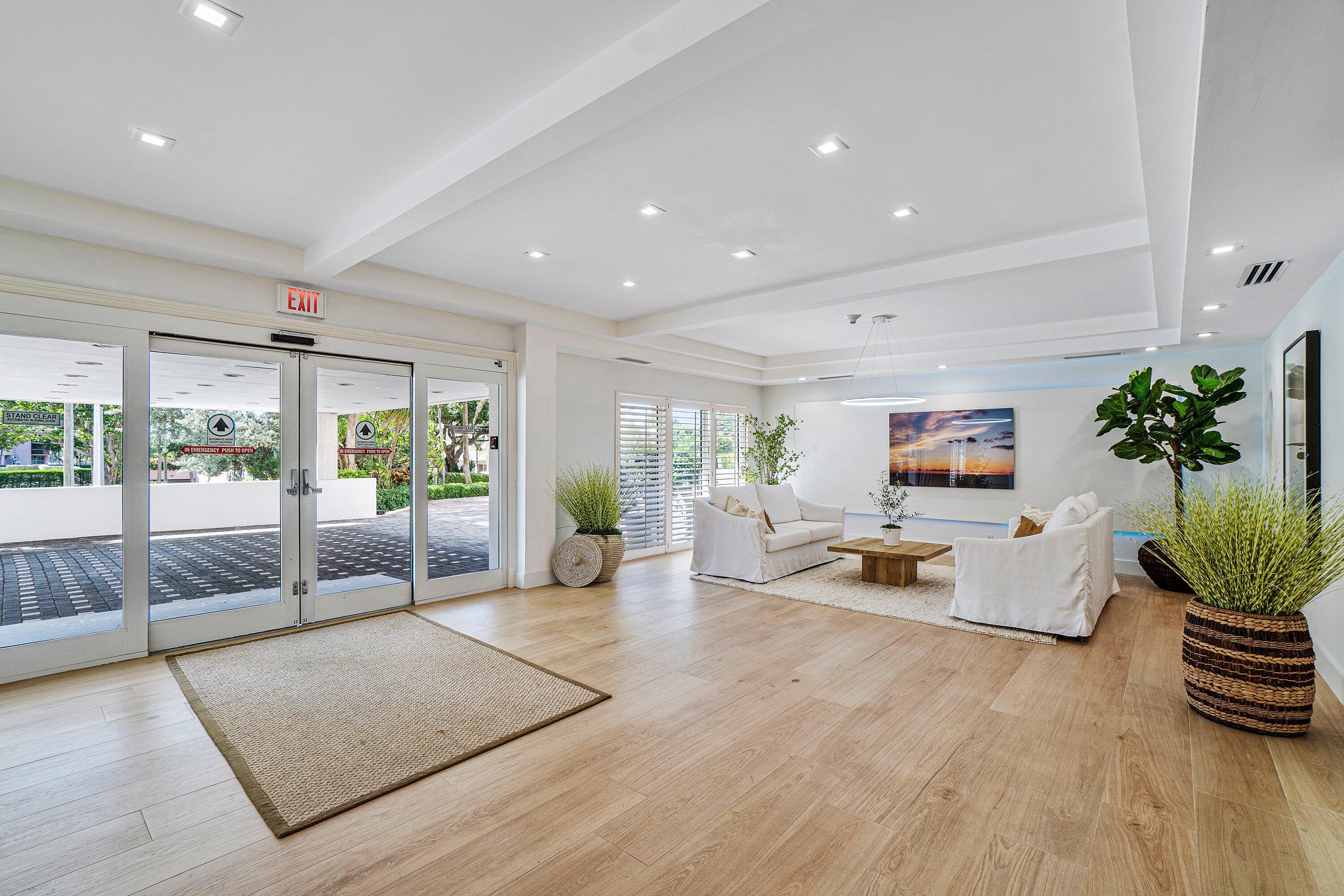 2066 N Ocean #9ne, Boca Raton FL 33431