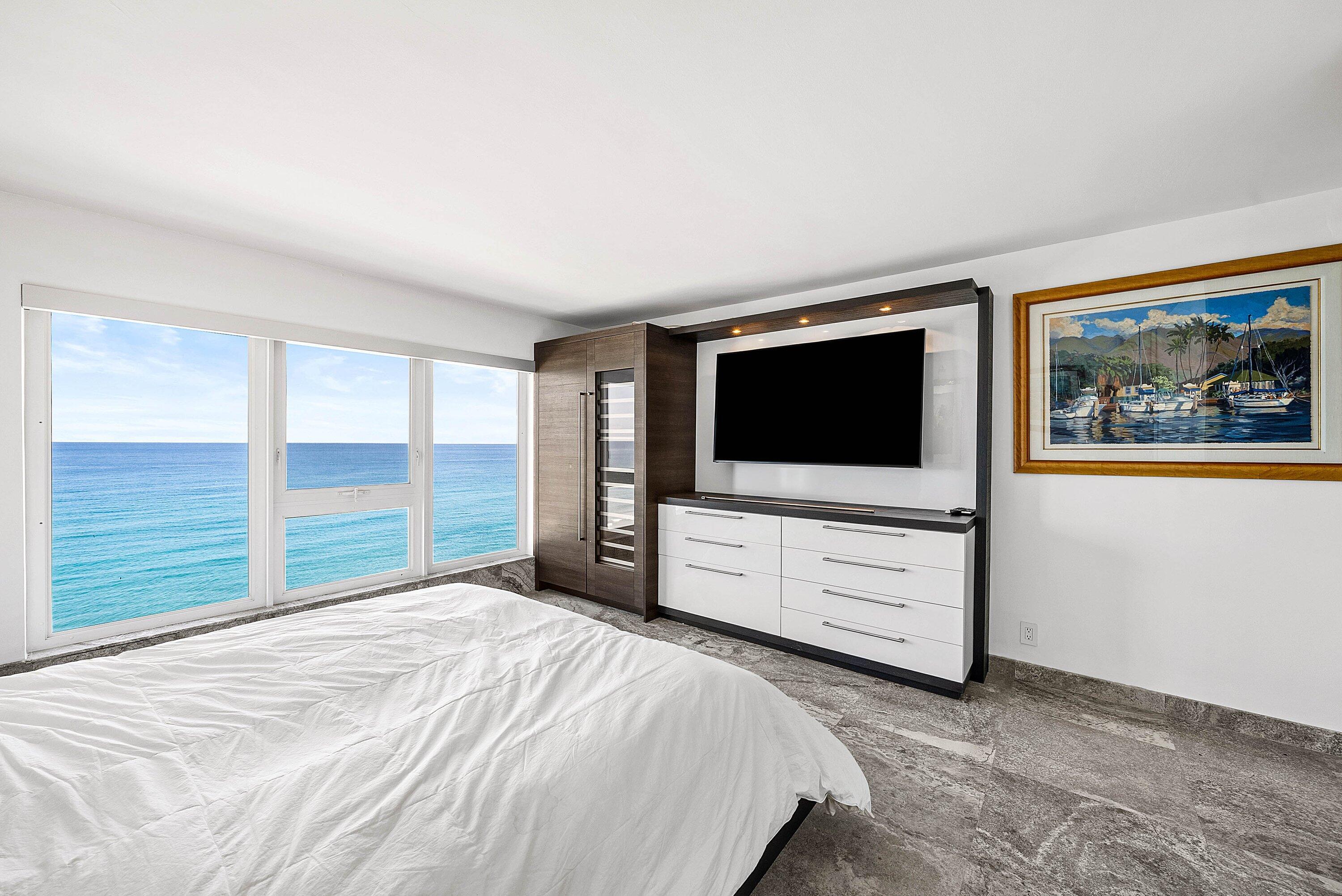 2066 N Ocean #9ne, Boca Raton FL 33431