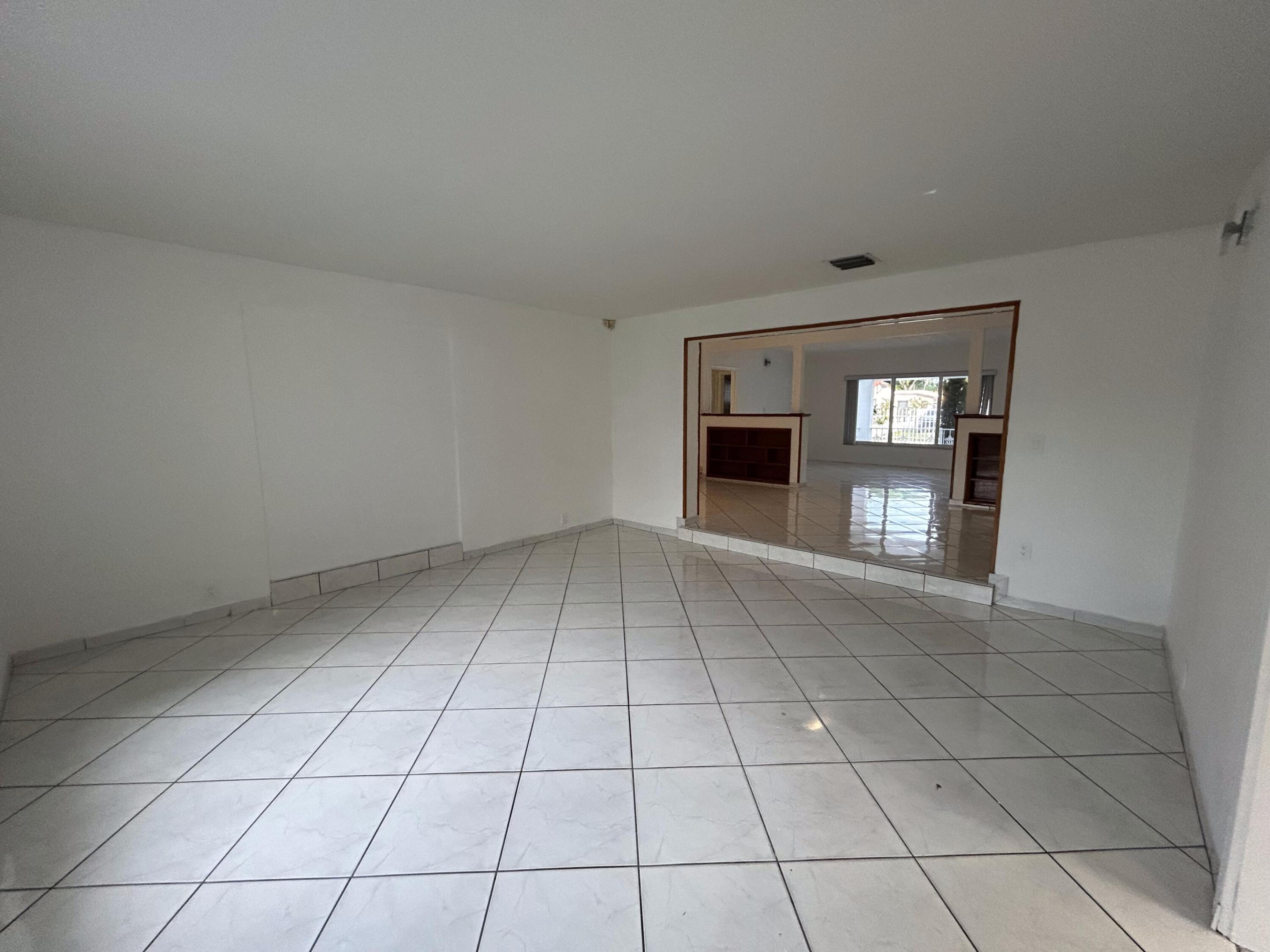 5757 SW 3rd, Miami FL 33144