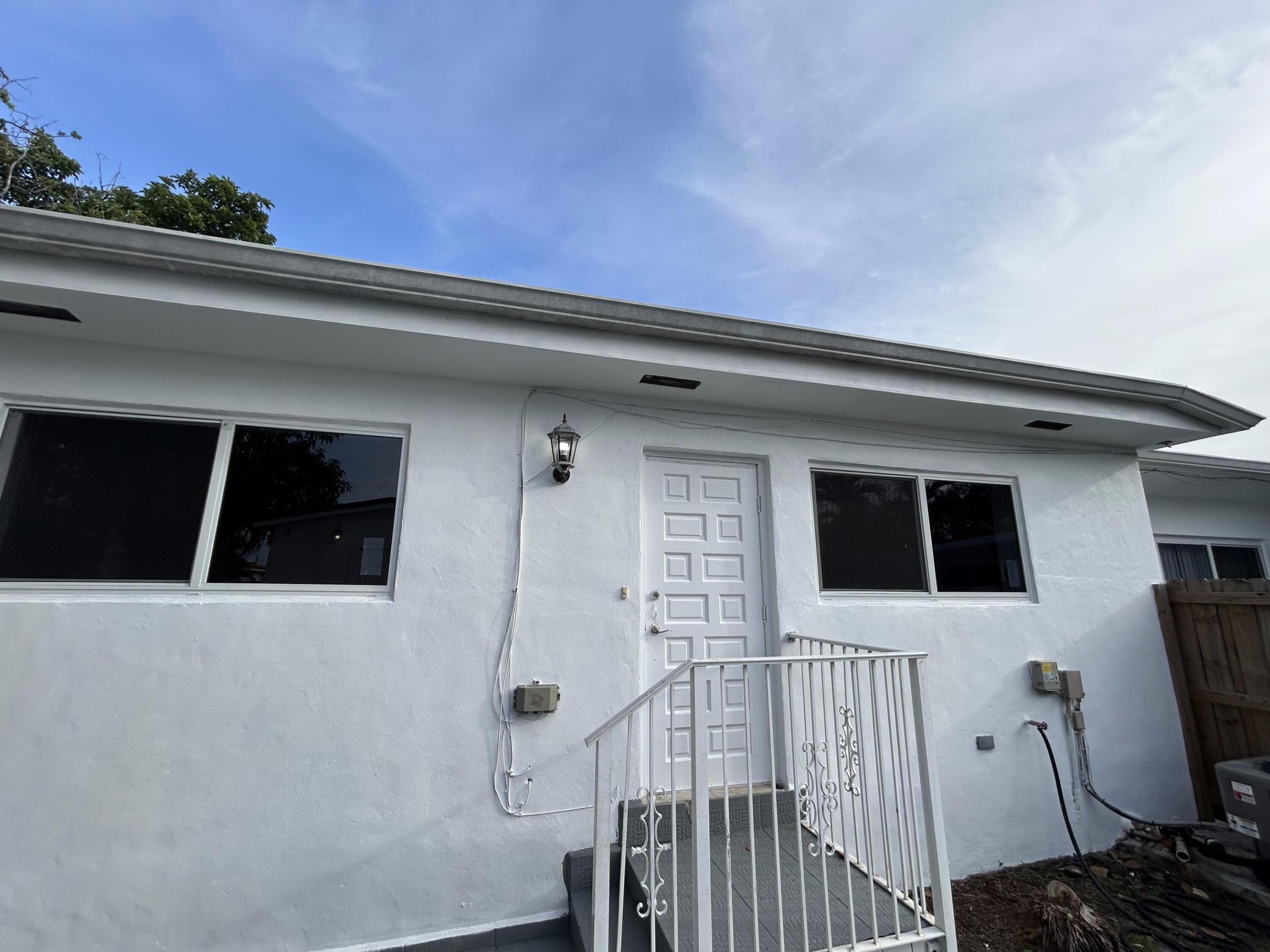 5757 SW 3rd, Miami FL 33144