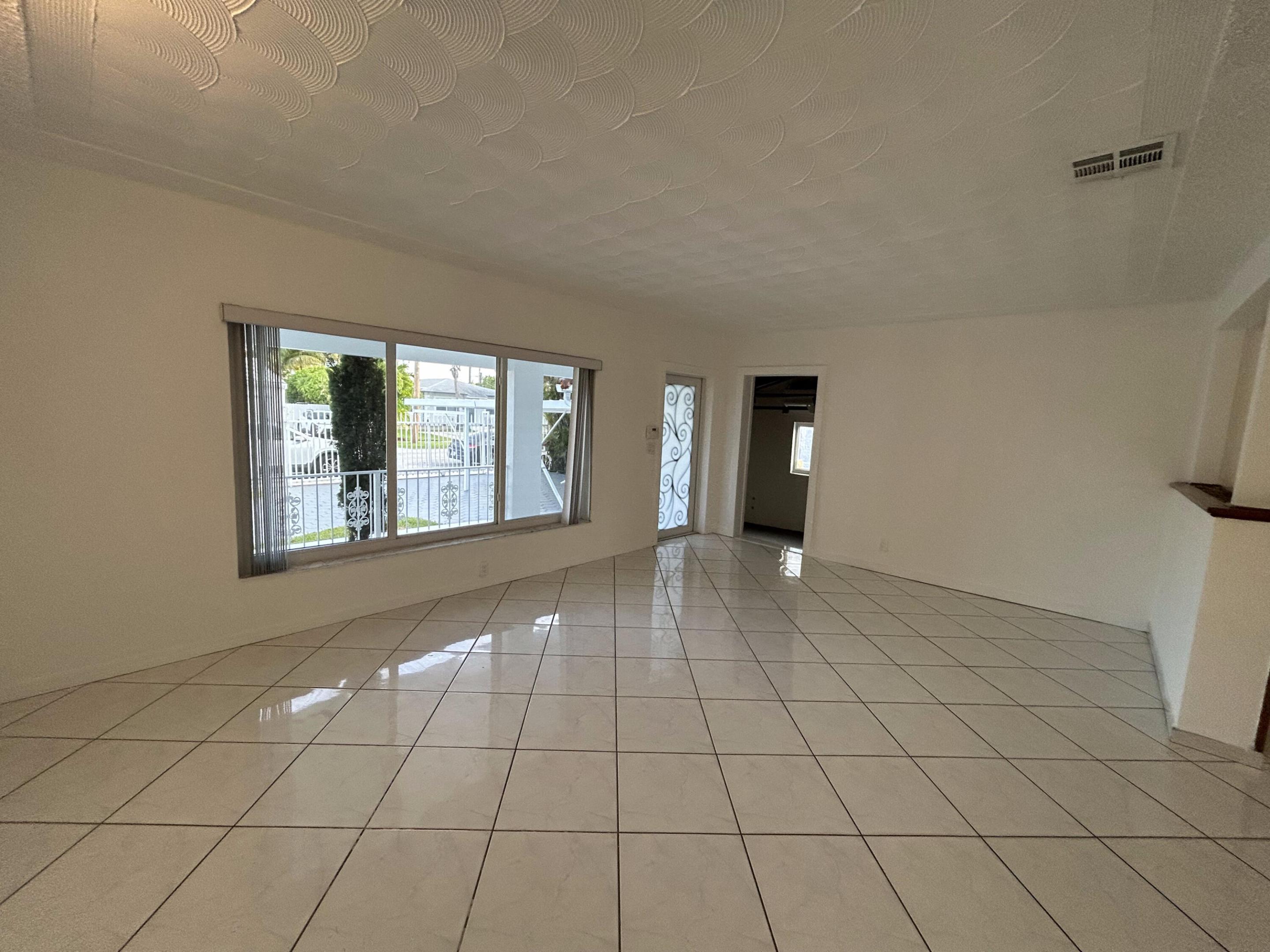 5757 SW 3rd, Miami FL 33144