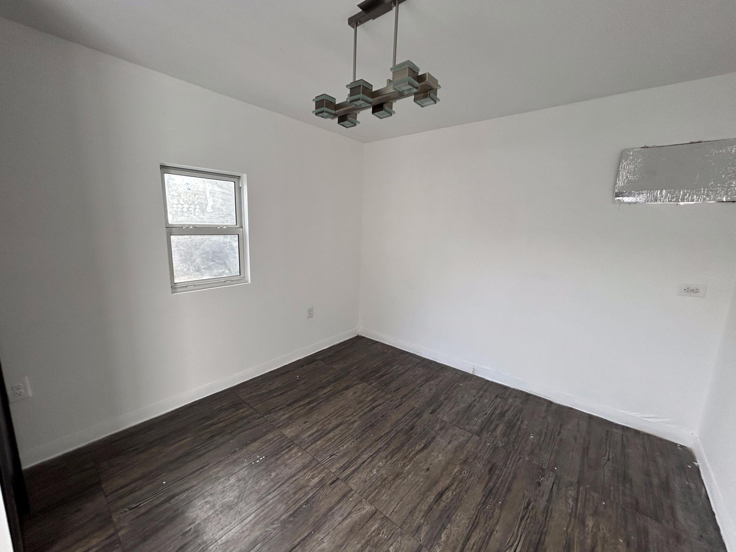 5757 SW 3rd, Miami FL 33144