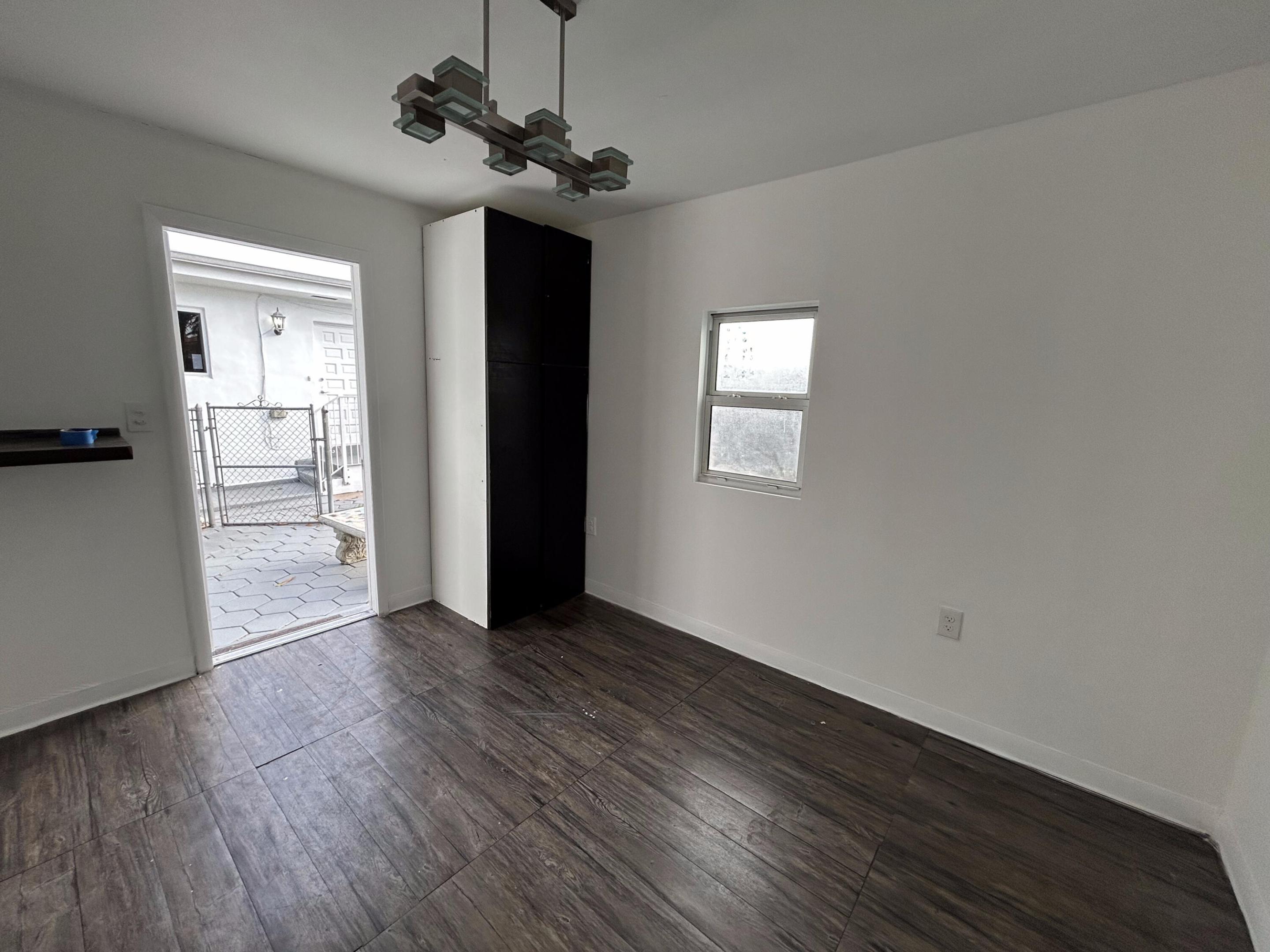 5757 SW 3rd, Miami FL 33144