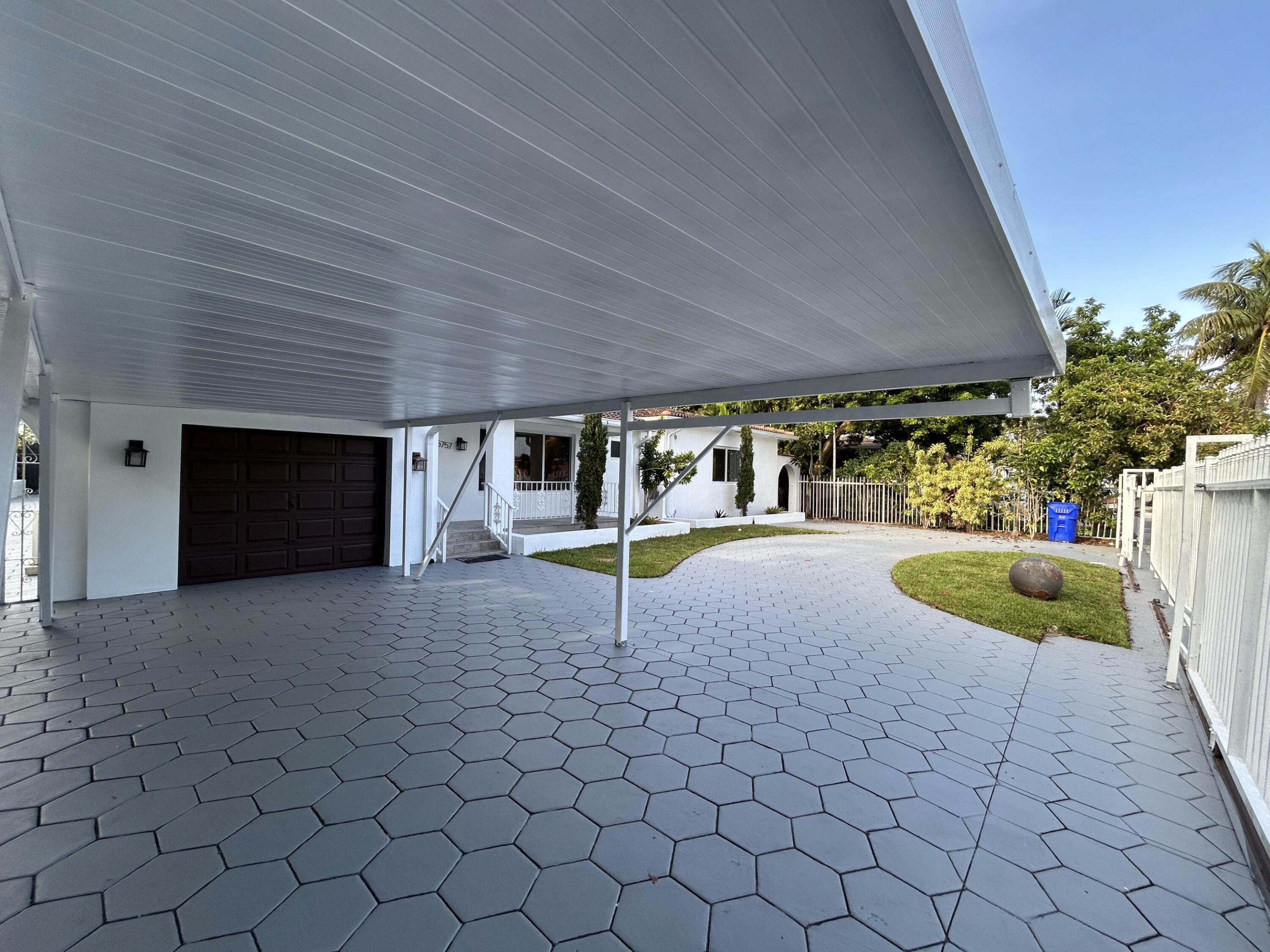 5757 SW 3rd, Miami FL 33144
