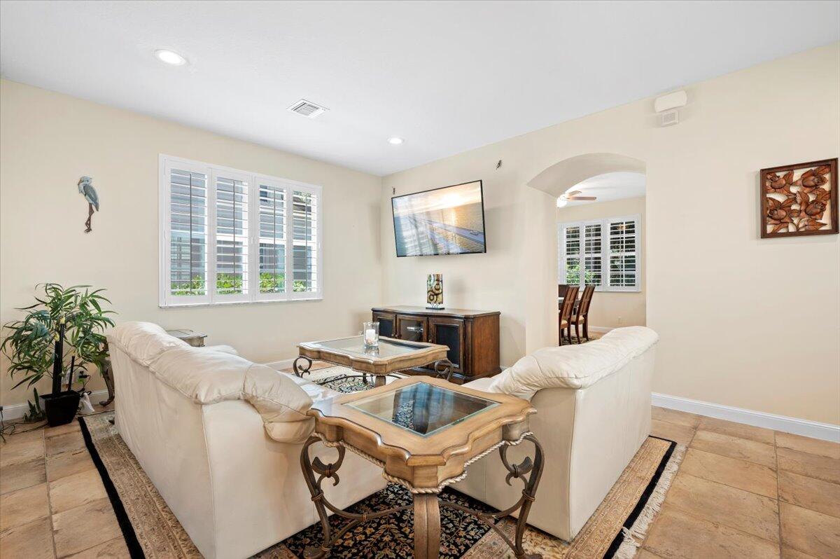 513 Tomahawk, Palm Beach Gardens FL 33410