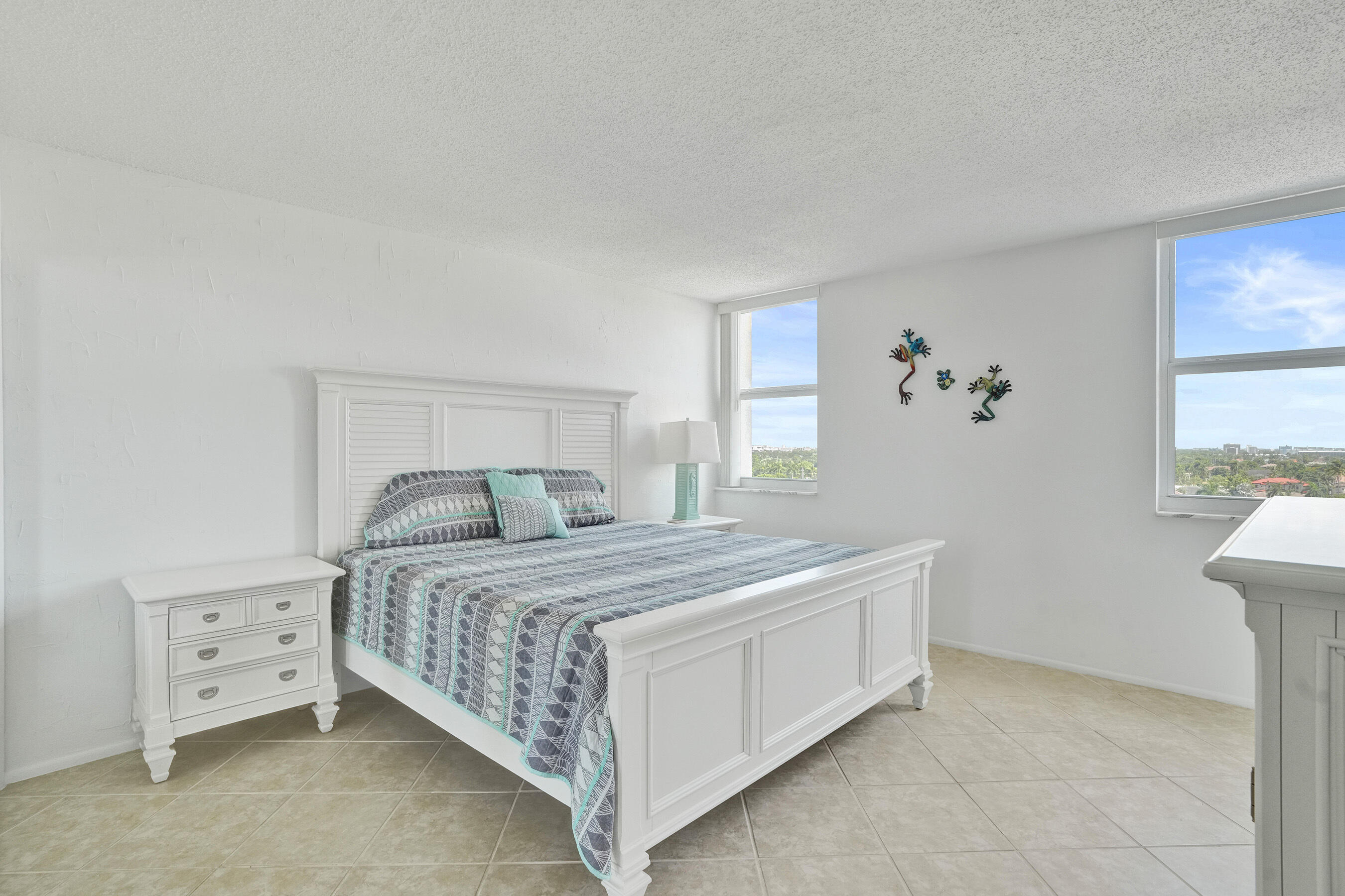 2881 NE 33rd #10b, Fort Lauderdale FL 33306
