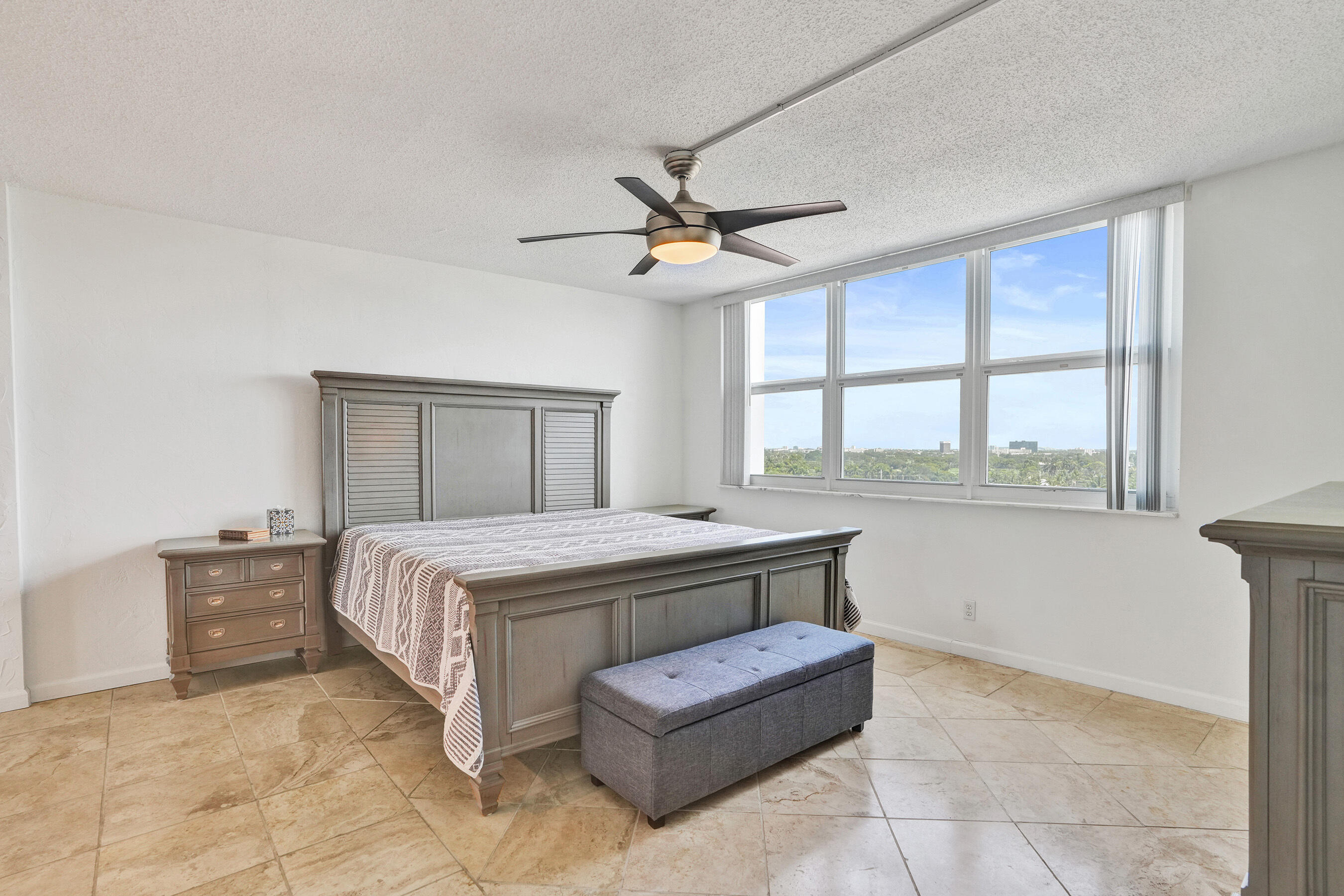2881 NE 33rd #10b, Fort Lauderdale FL 33306