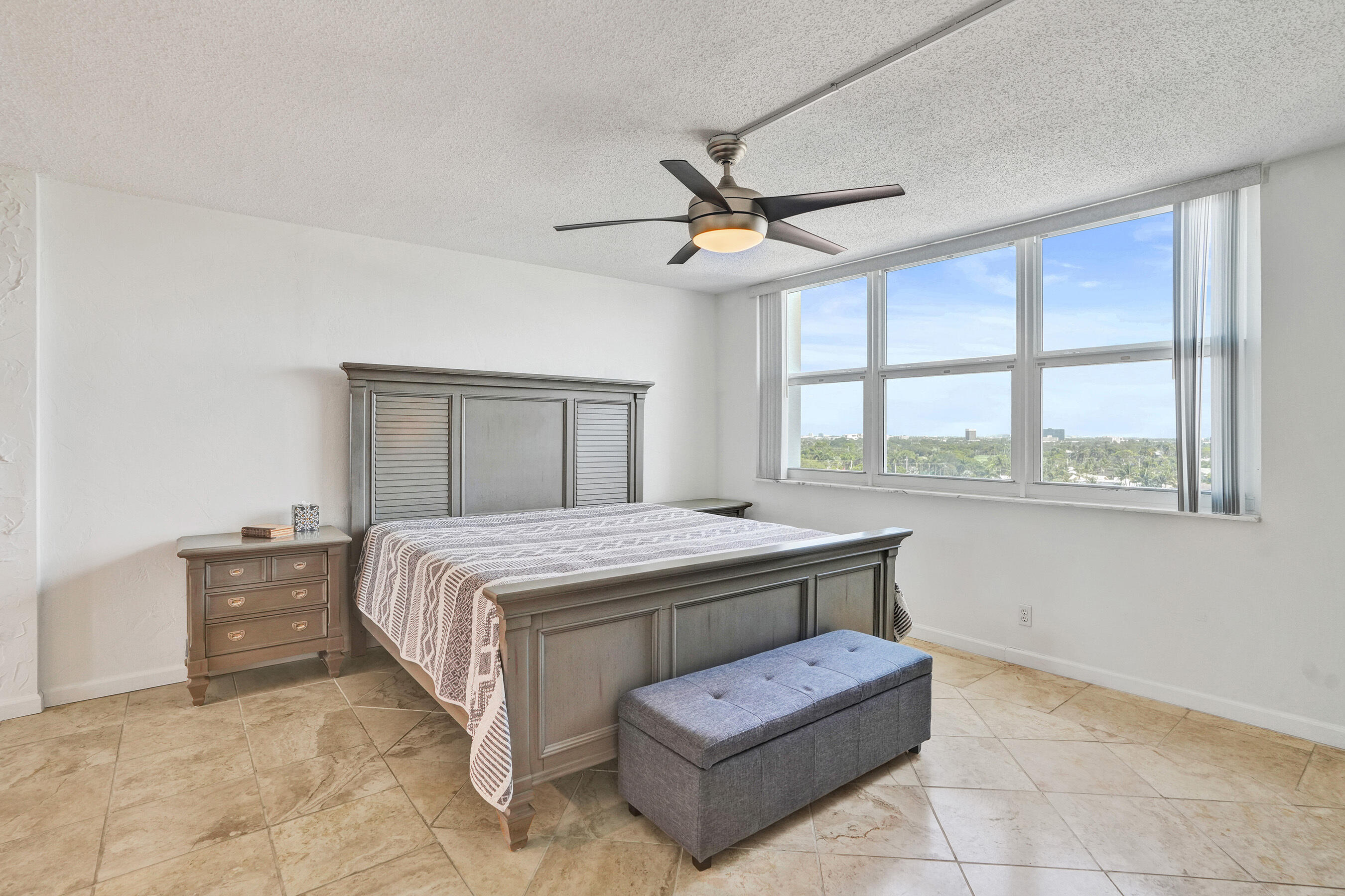 2881 NE 33rd #10b, Fort Lauderdale FL 33306