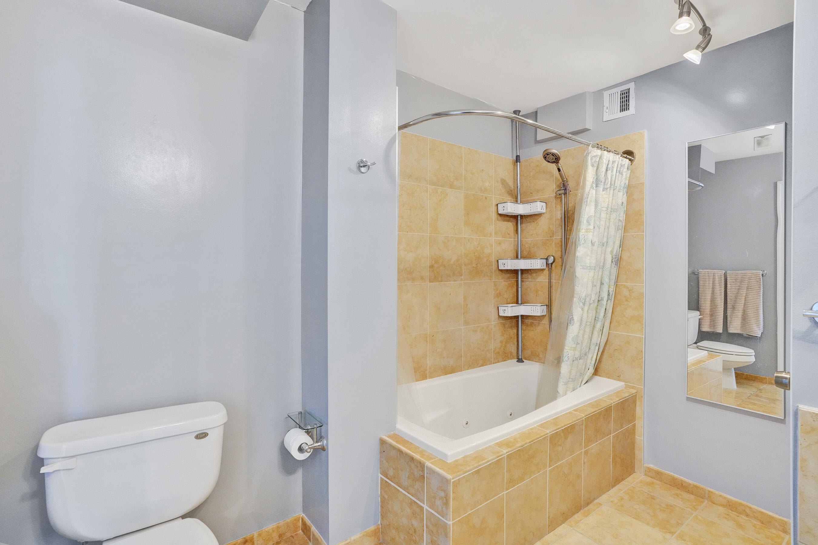 2881 NE 33rd #10b, Fort Lauderdale FL 33306