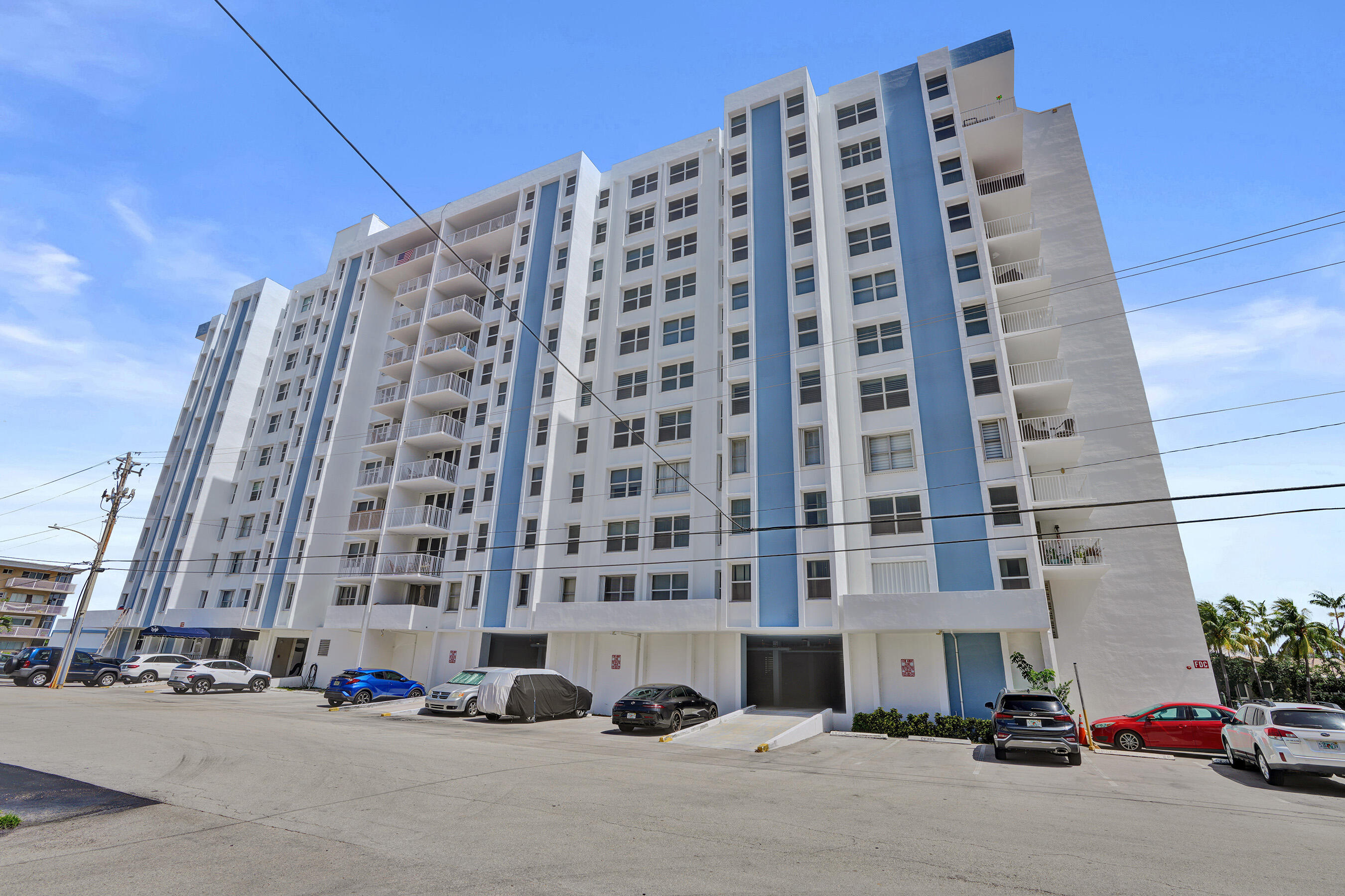 2881 NE 33rd #10b, Fort Lauderdale FL 33306
