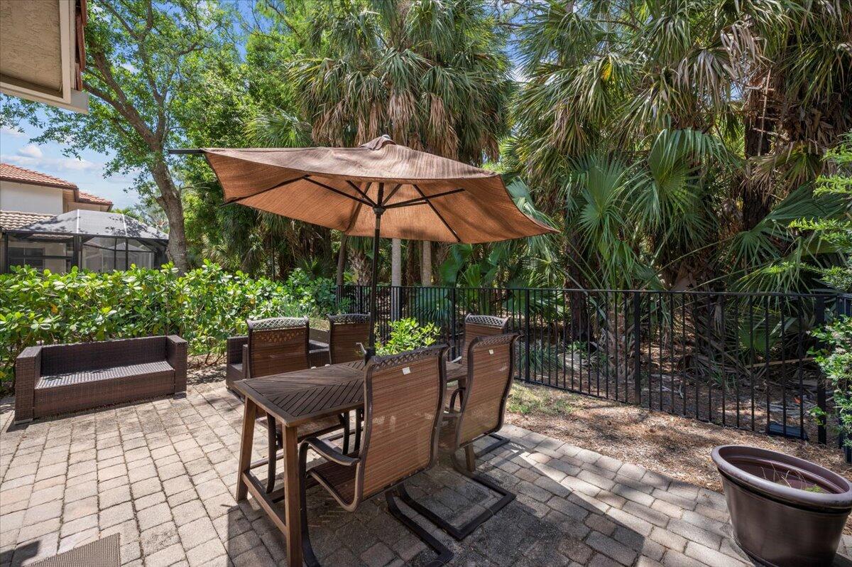 513 Tomahawk, Palm Beach Gardens FL 33410