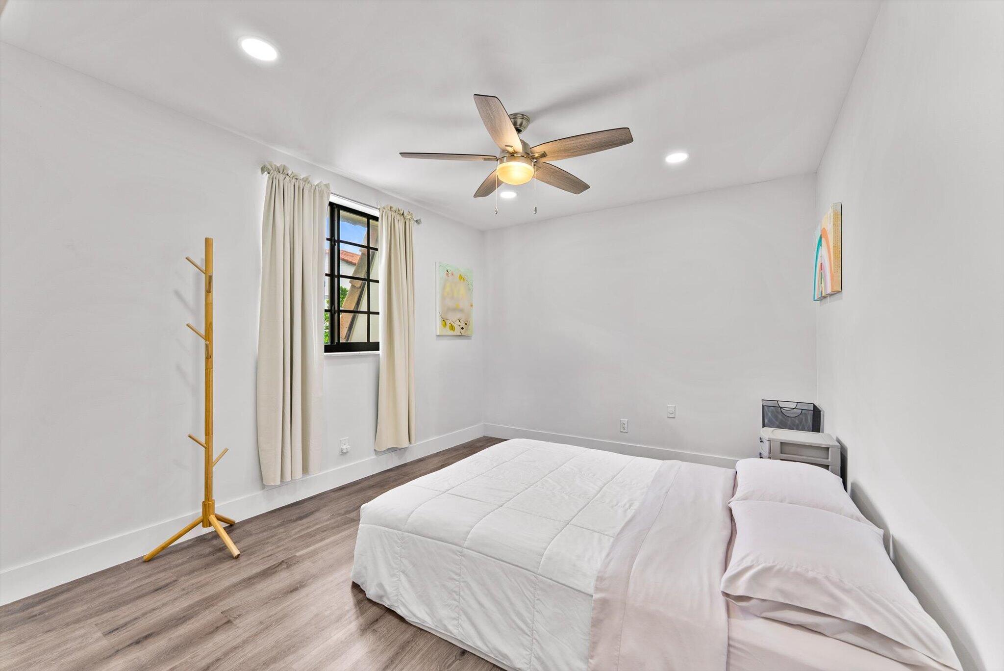 5720 Old Ocean #4w, Ocean Ridge FL 33435