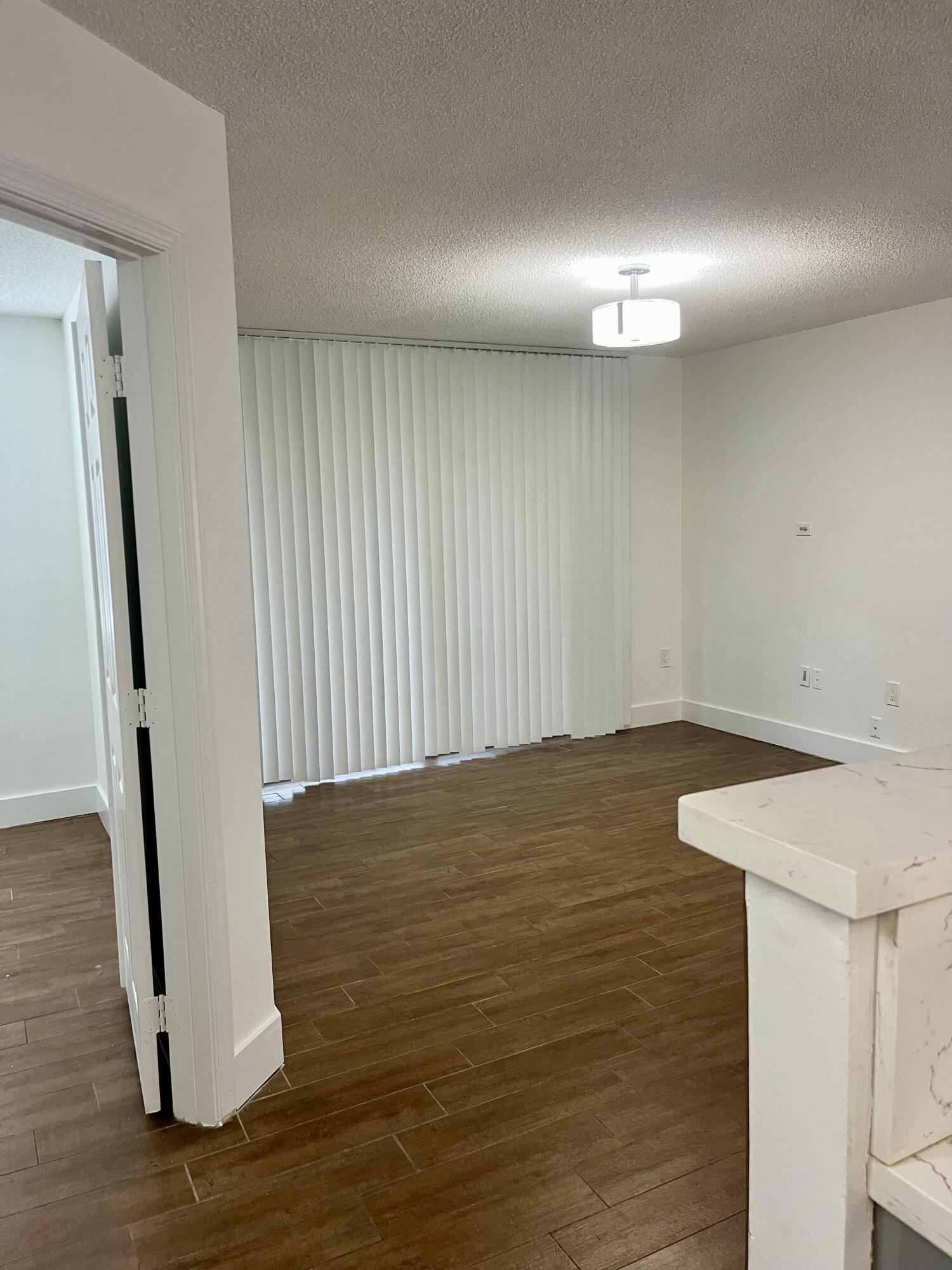 631 SW 111th #102, Pembroke Pines FL 33025