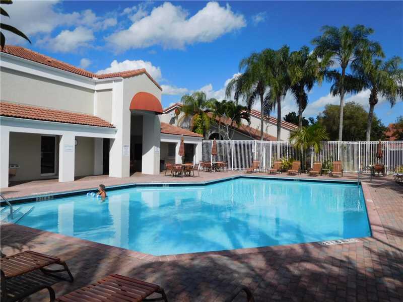 7342 Pinewalk #56-12, Margate FL 33063