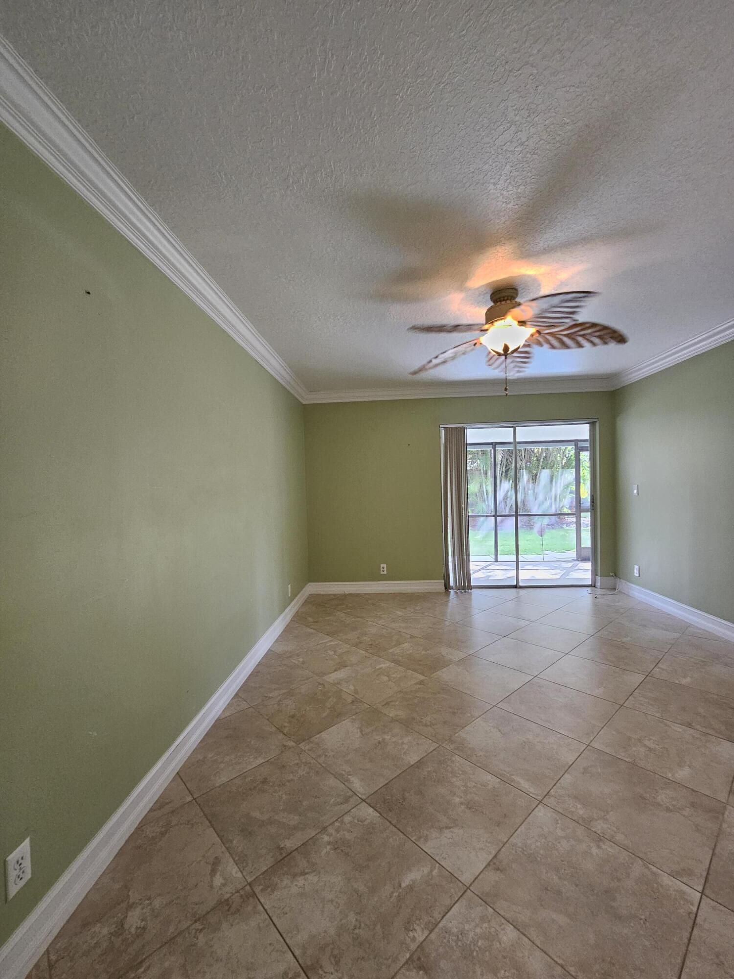 7526 Pinewalk #174, Margate FL 33063